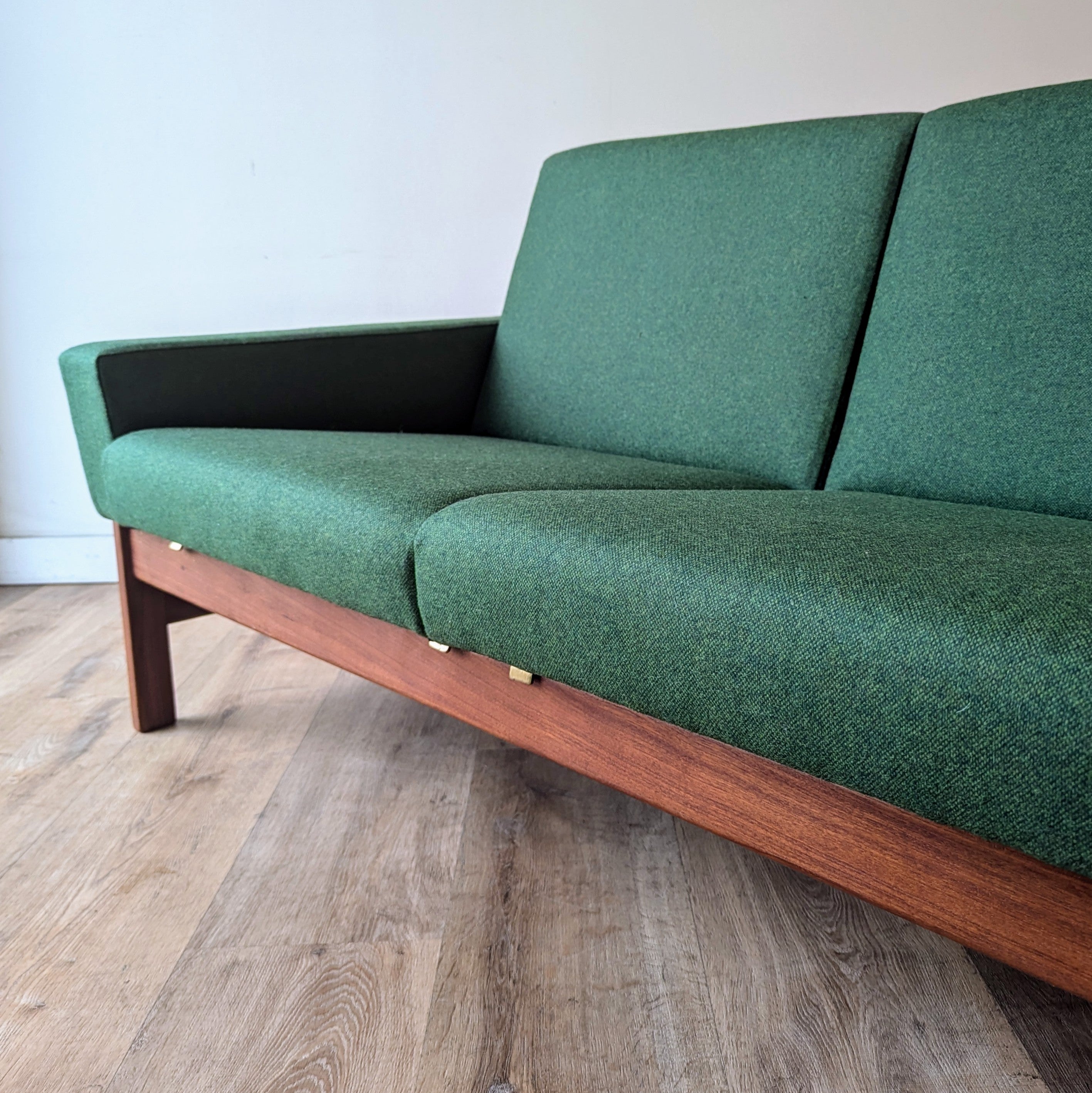 Illum Wikkelsø Sofa Set