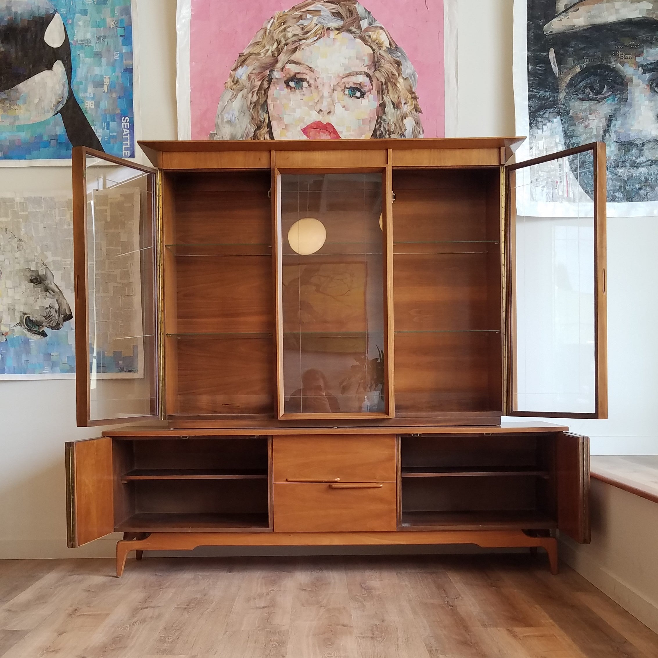 MCM Display Cabinet