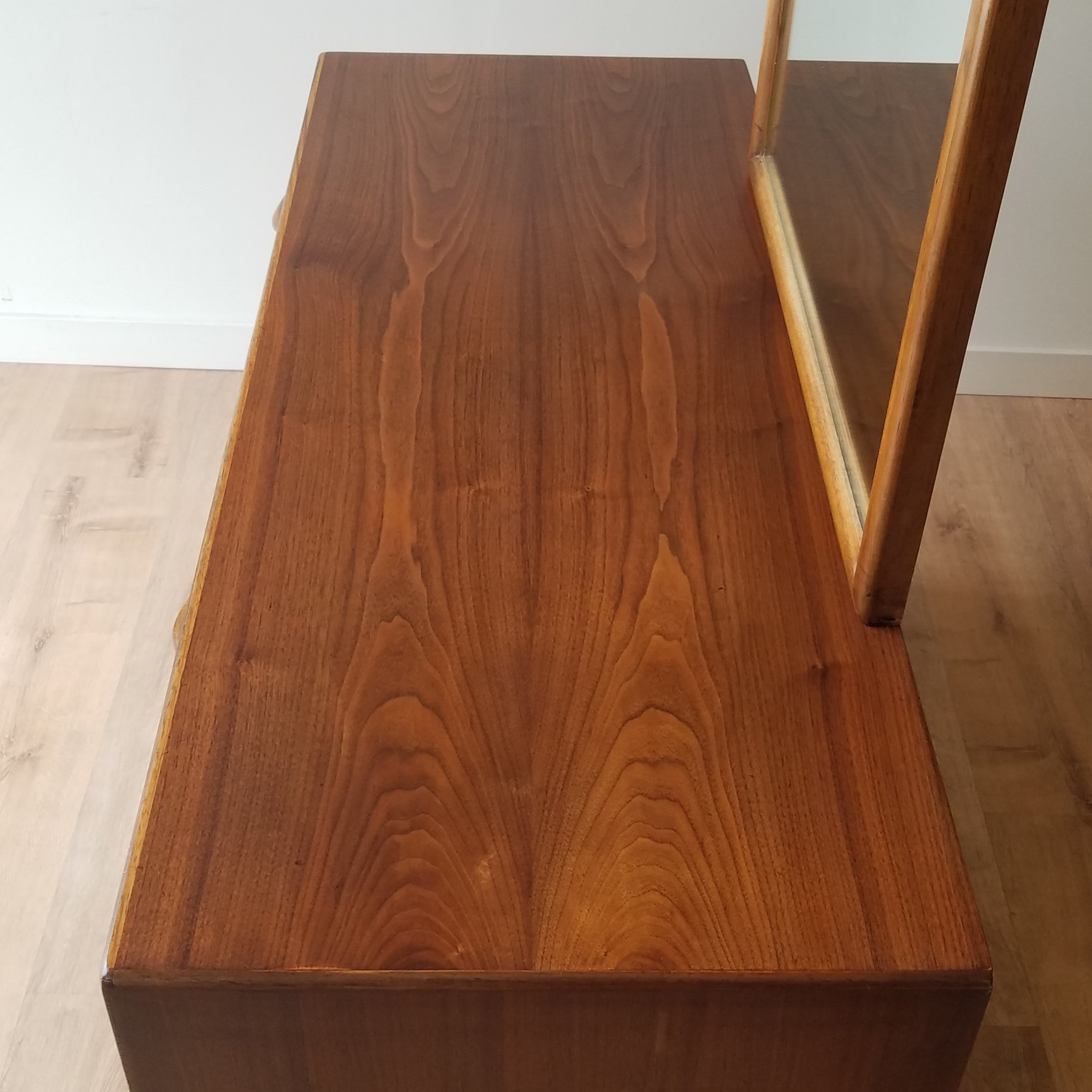 Lane Perception Four Drawer Dresser