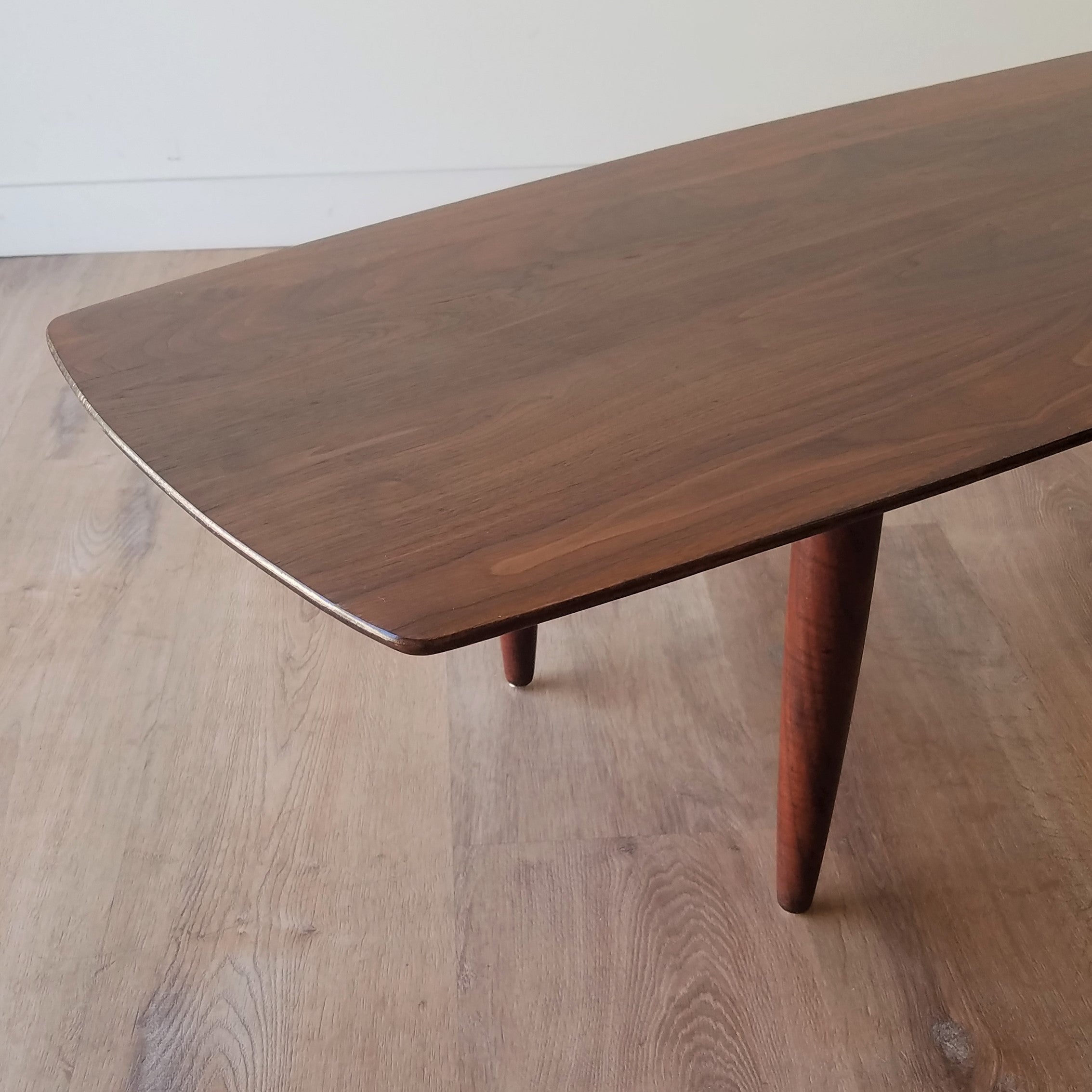 Detail view of Vintage American Mid-Century Modern Prelude Walnut Surfboard Coffee Table in Ballard, Seattle