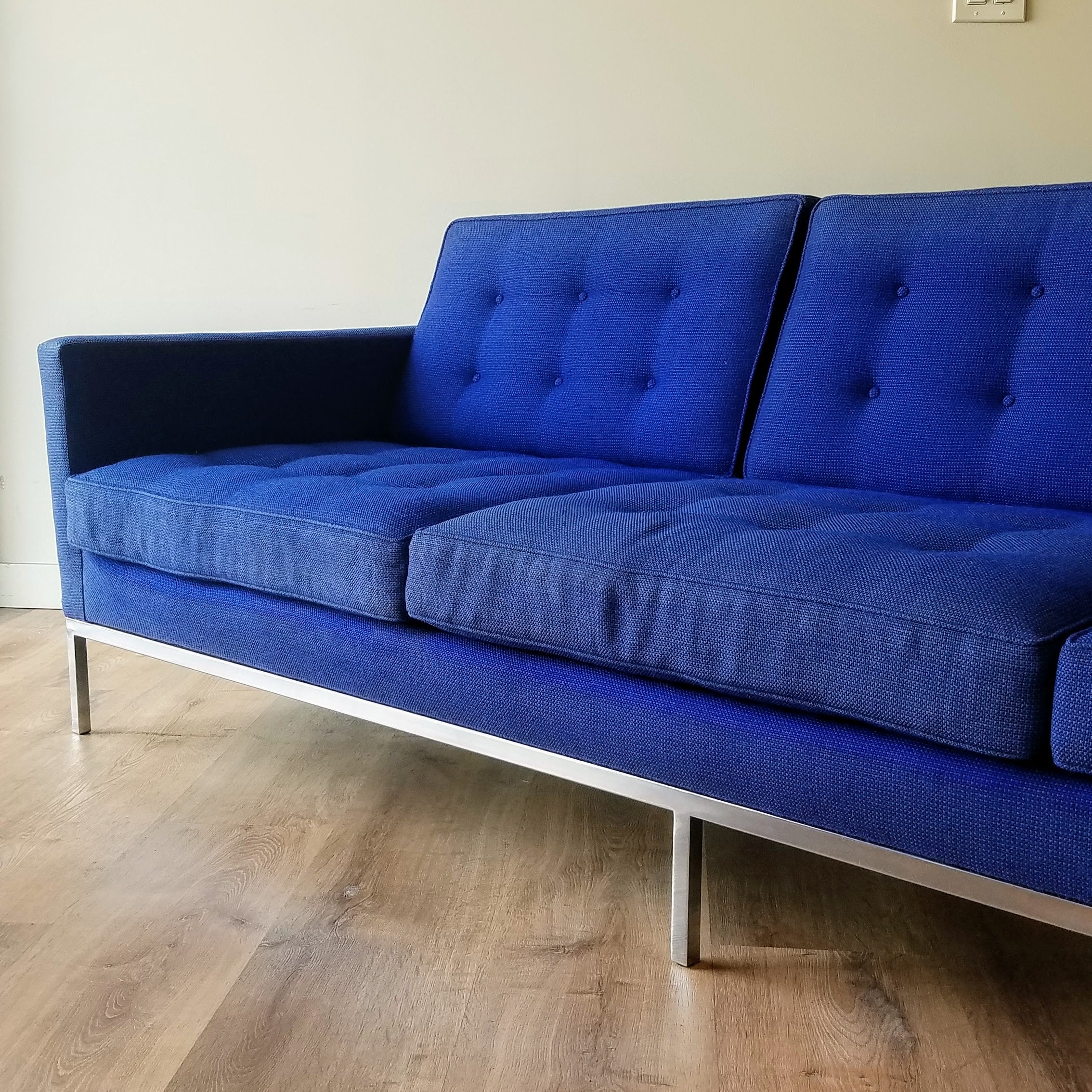 Florence Knoll Sofa