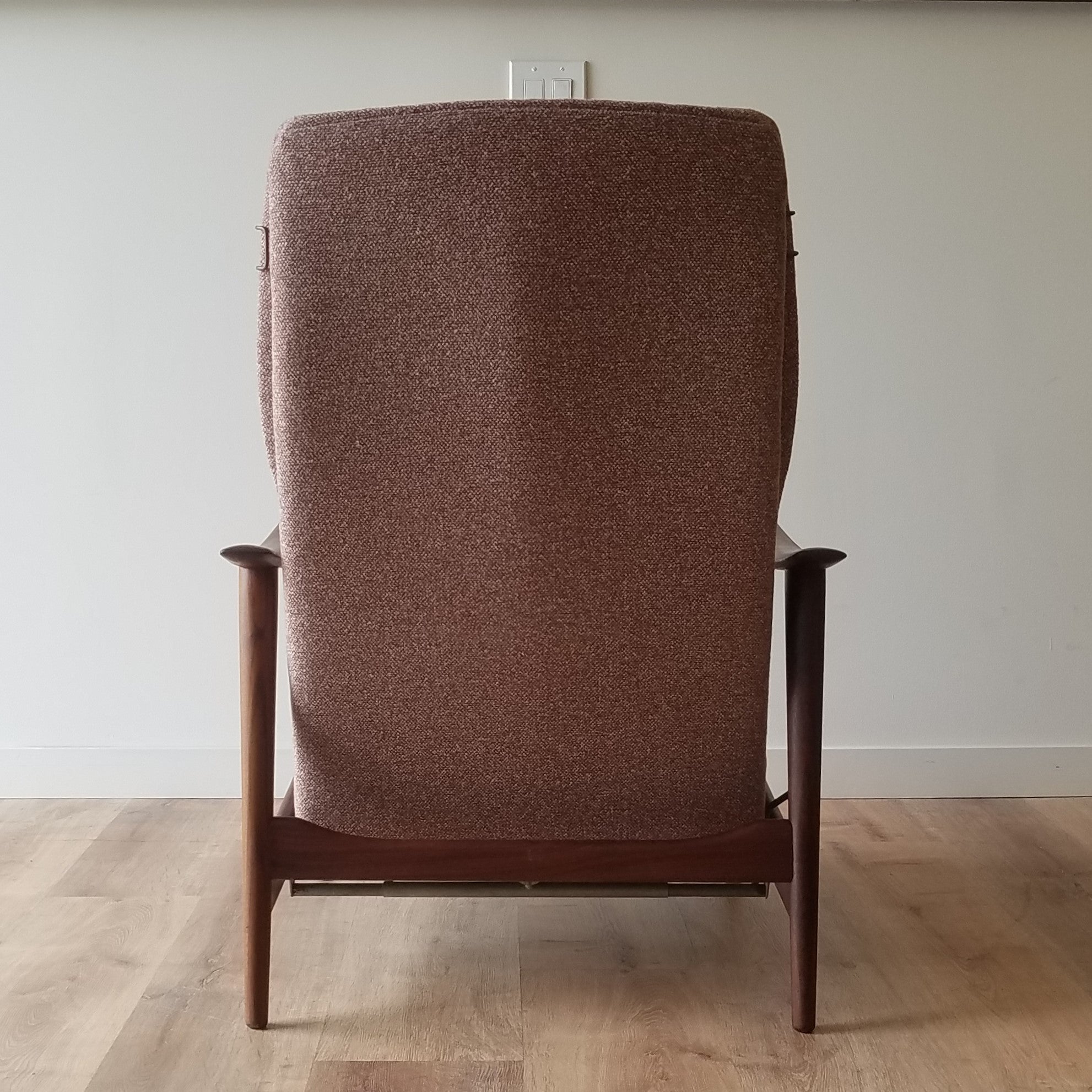 Westnofa Lounge Chair