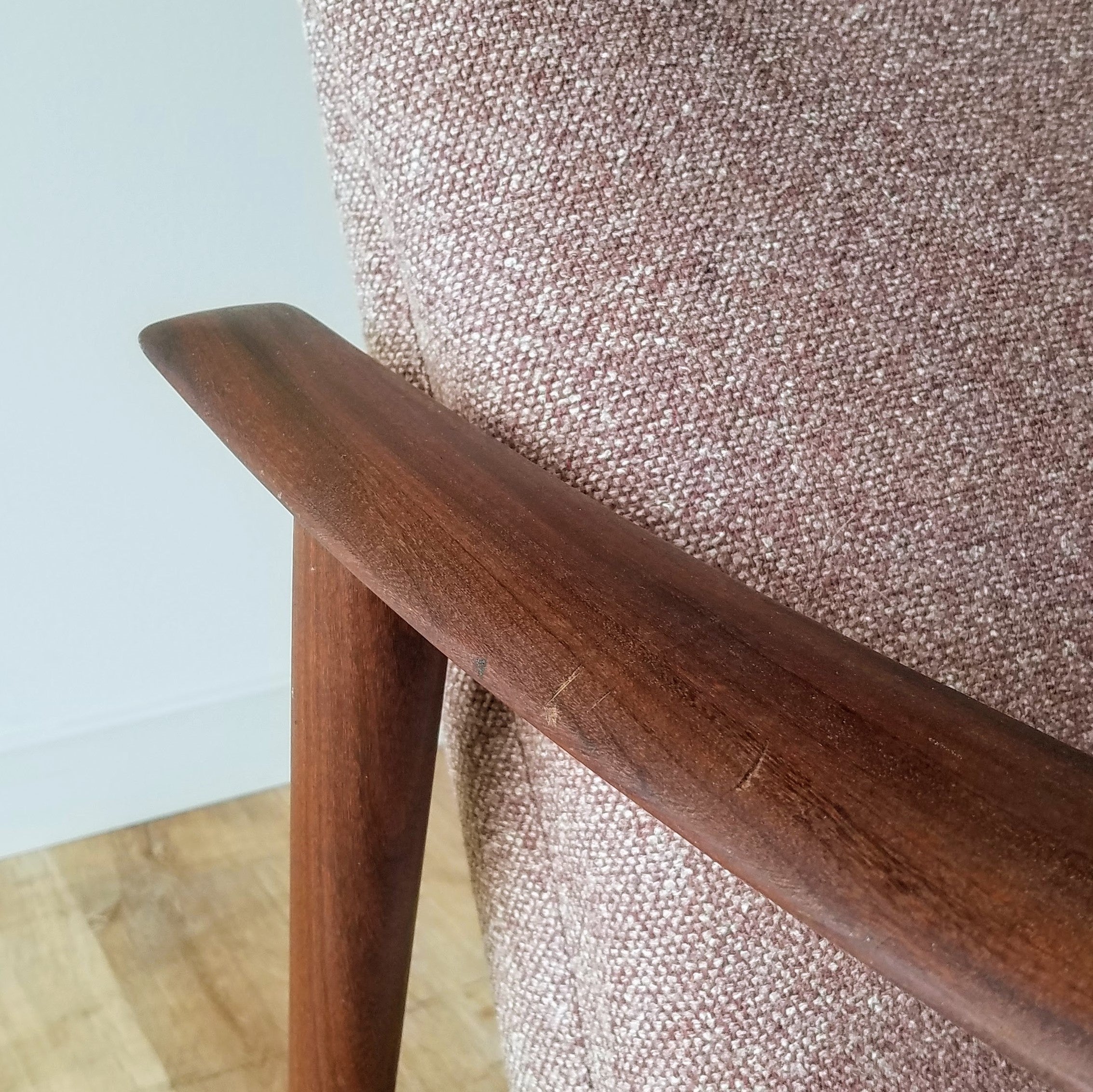 Westnofa Lounge Chair