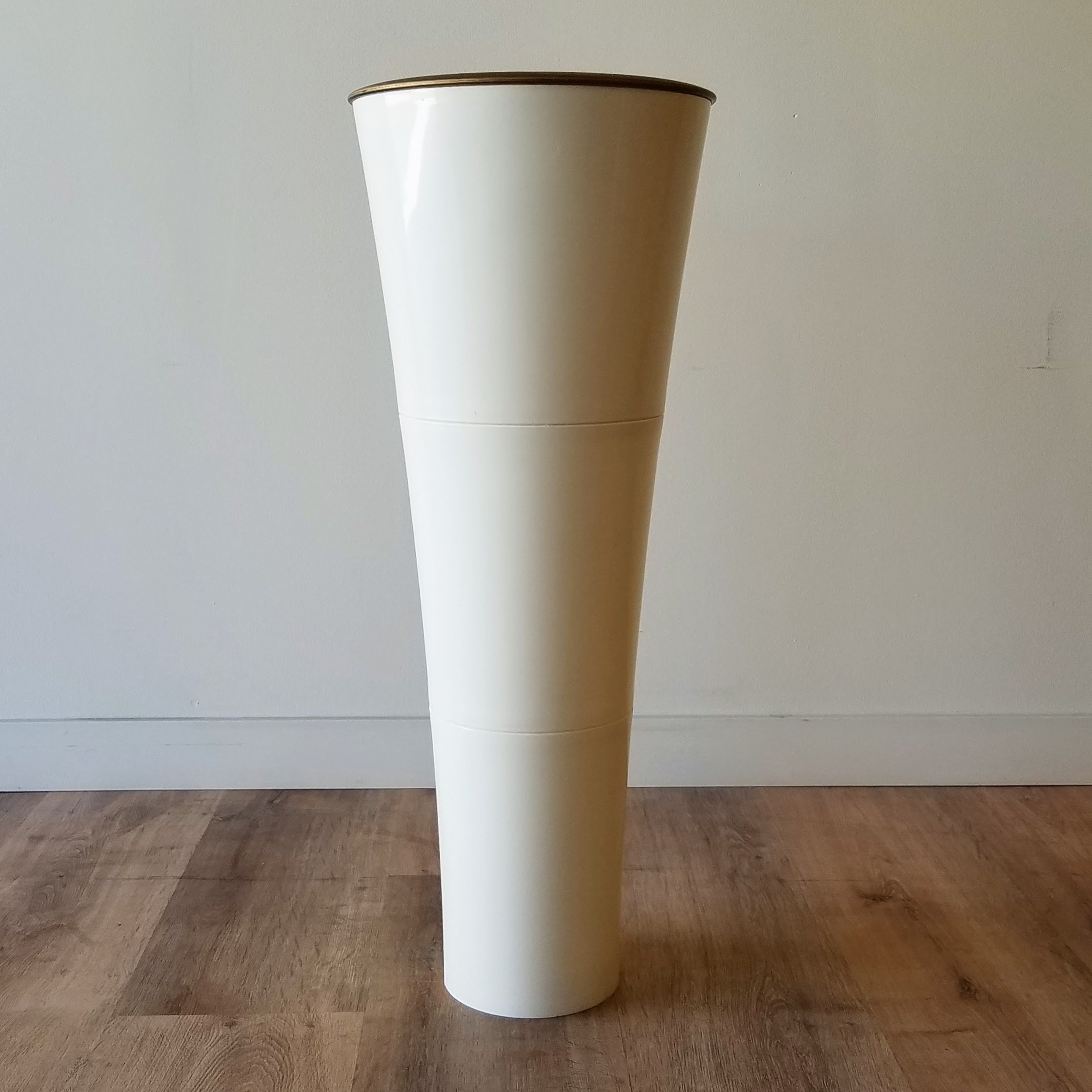 Kayoi Floor Lamp