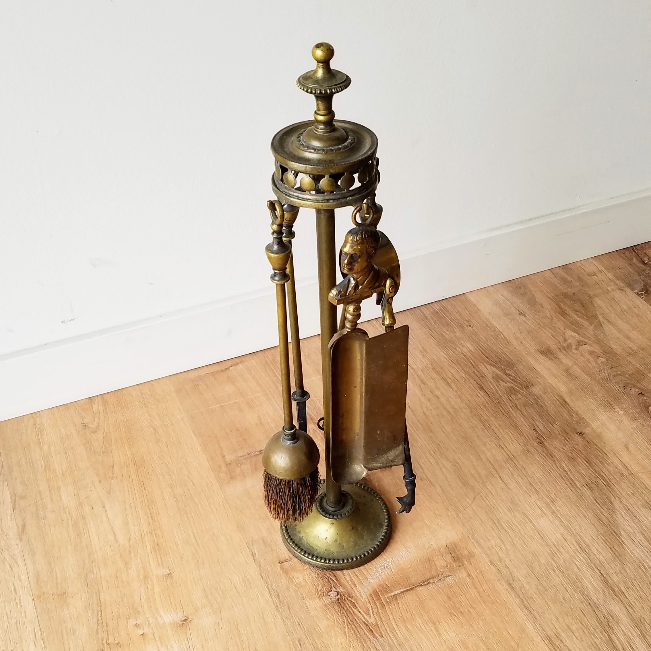 Edward VIII Fireplace Tool Kit