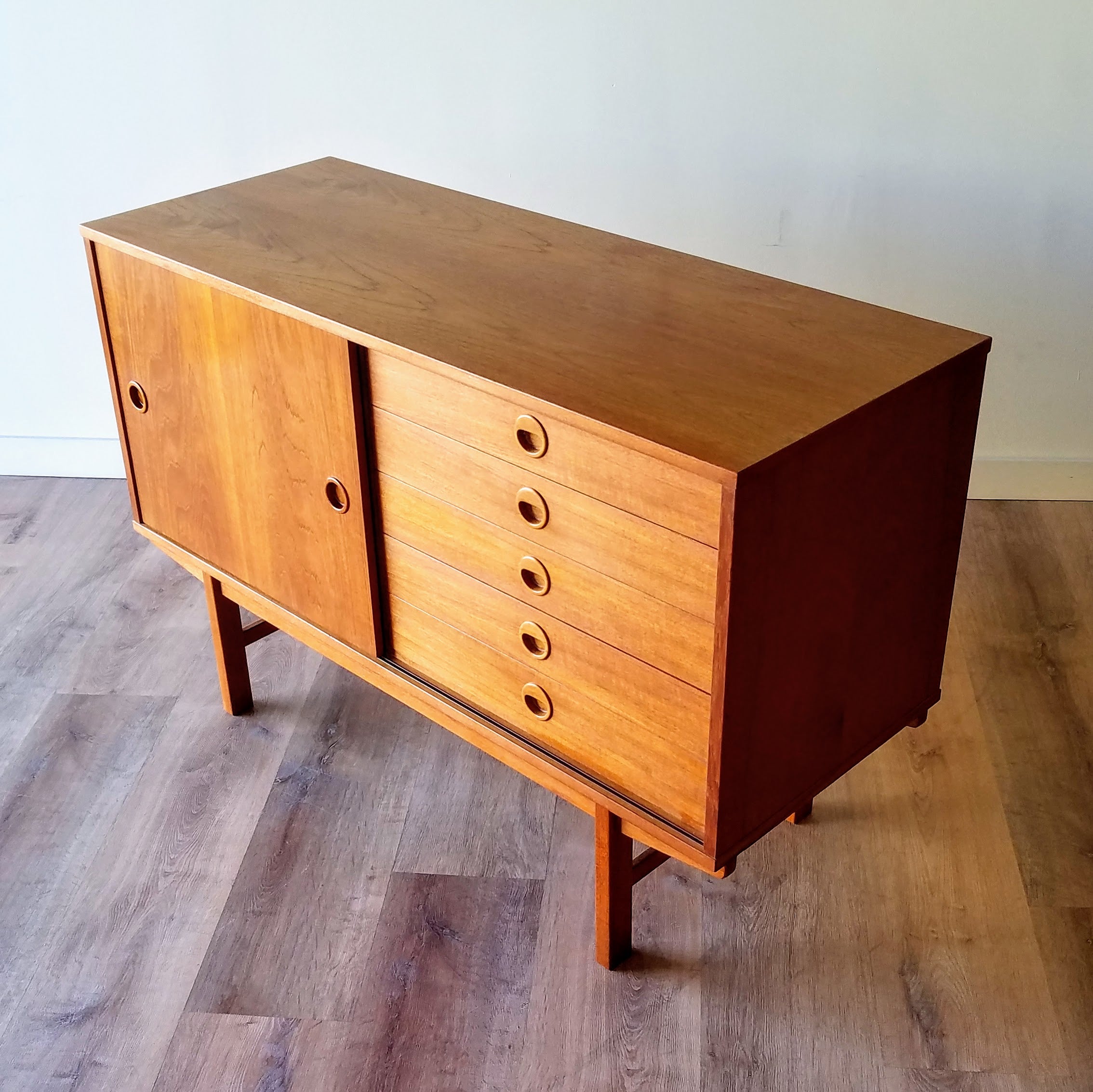 Folke Ohlsson Credenza