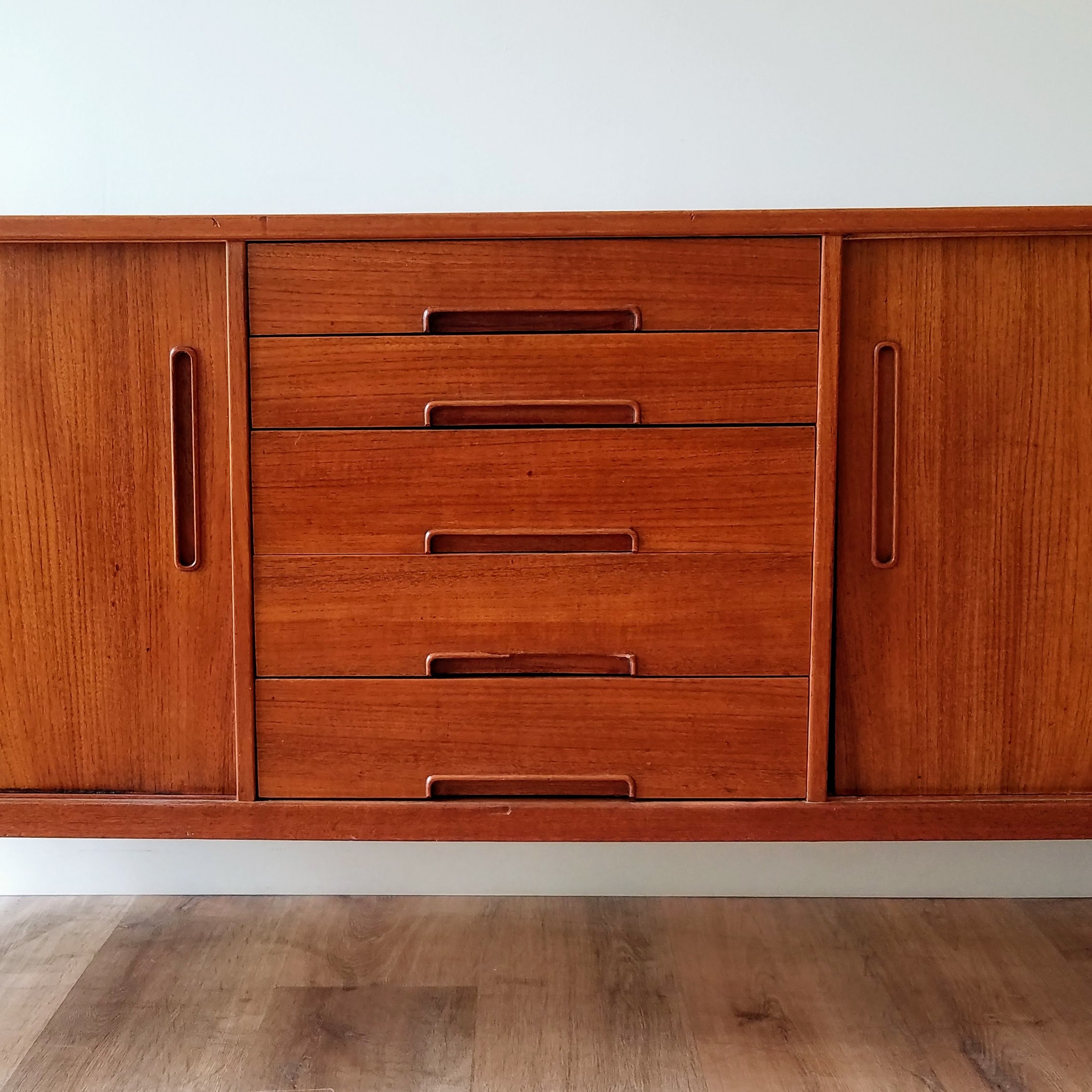 Nils Jonsson Credenza