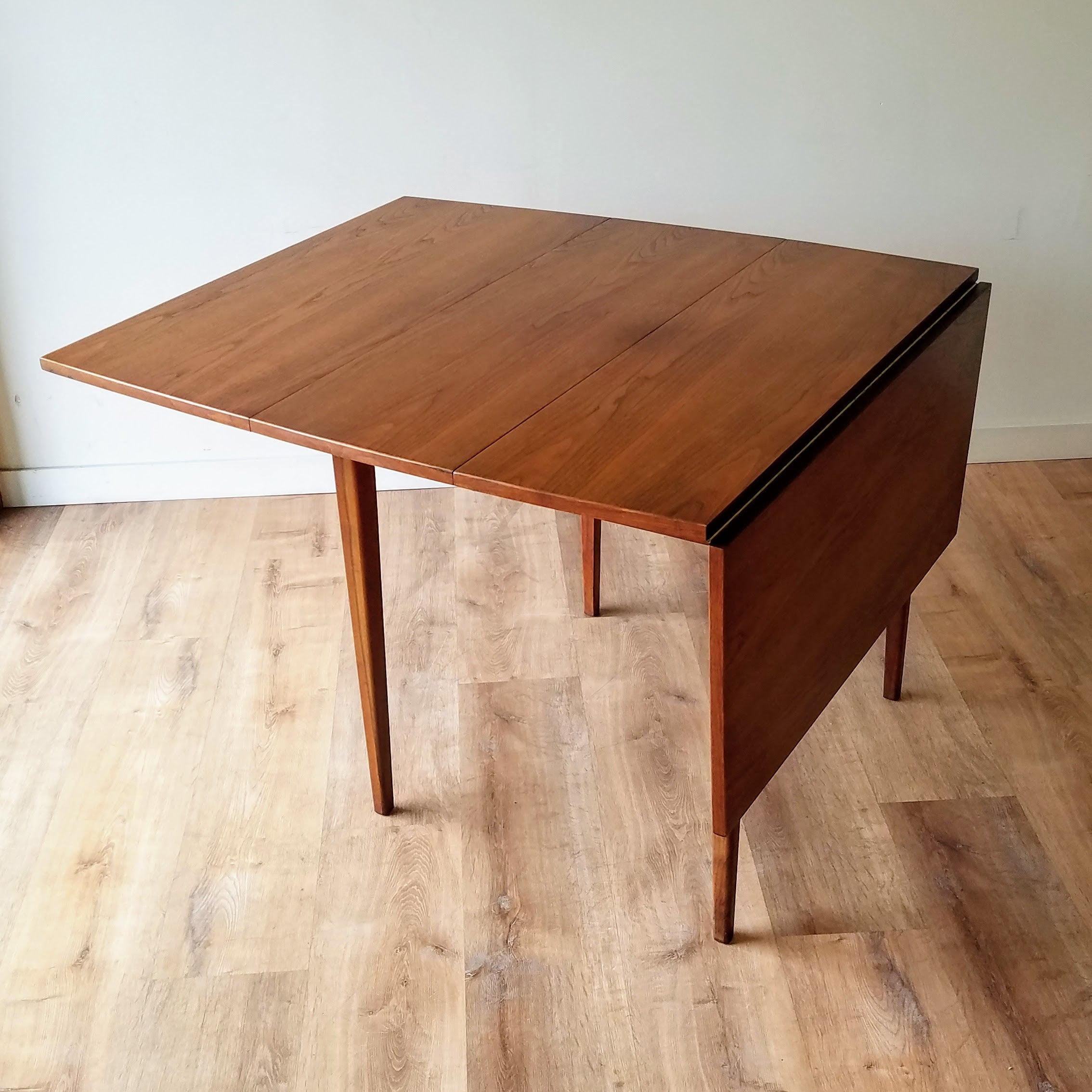 Jack Cartwright Dining Table