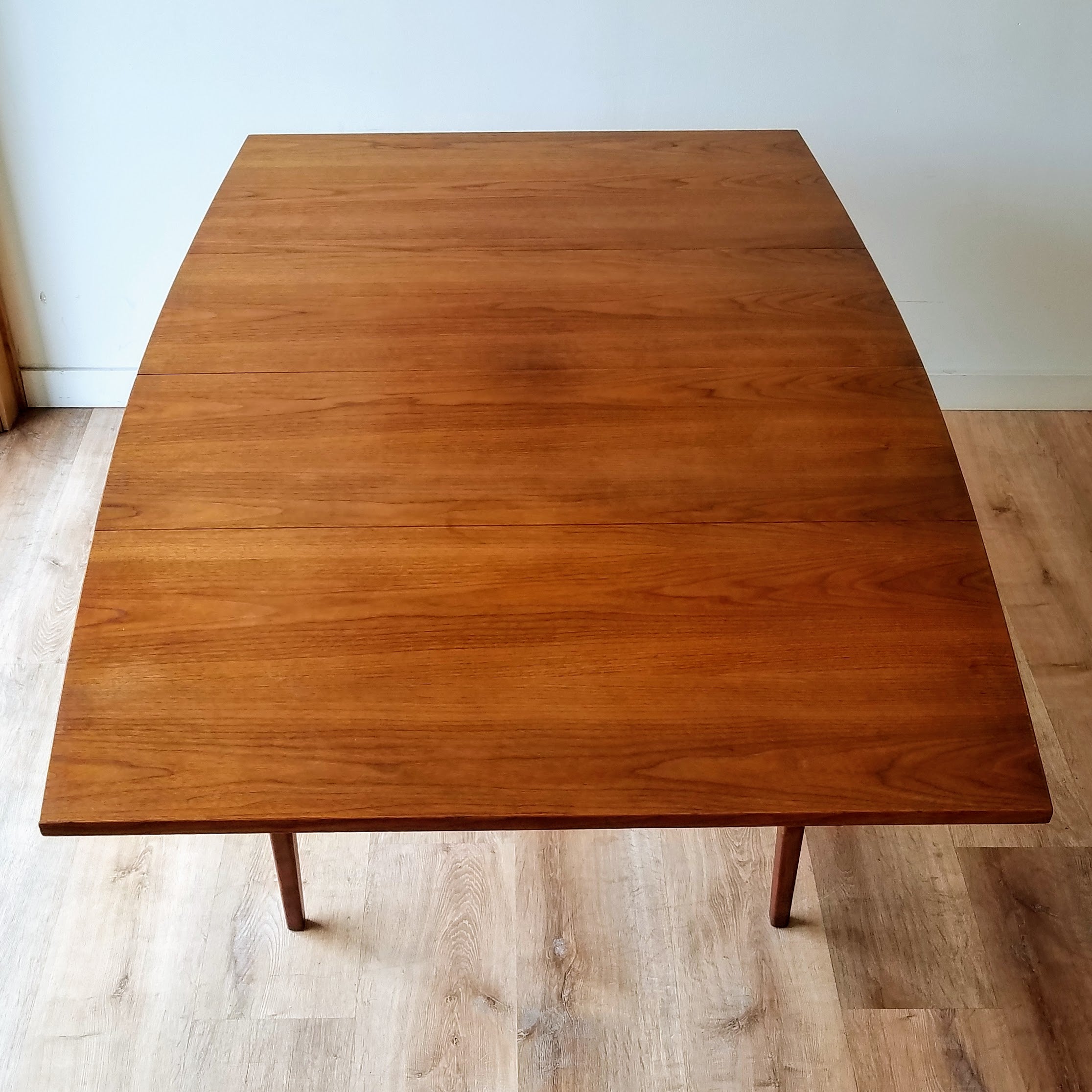 Jack Cartwright Dining Table
