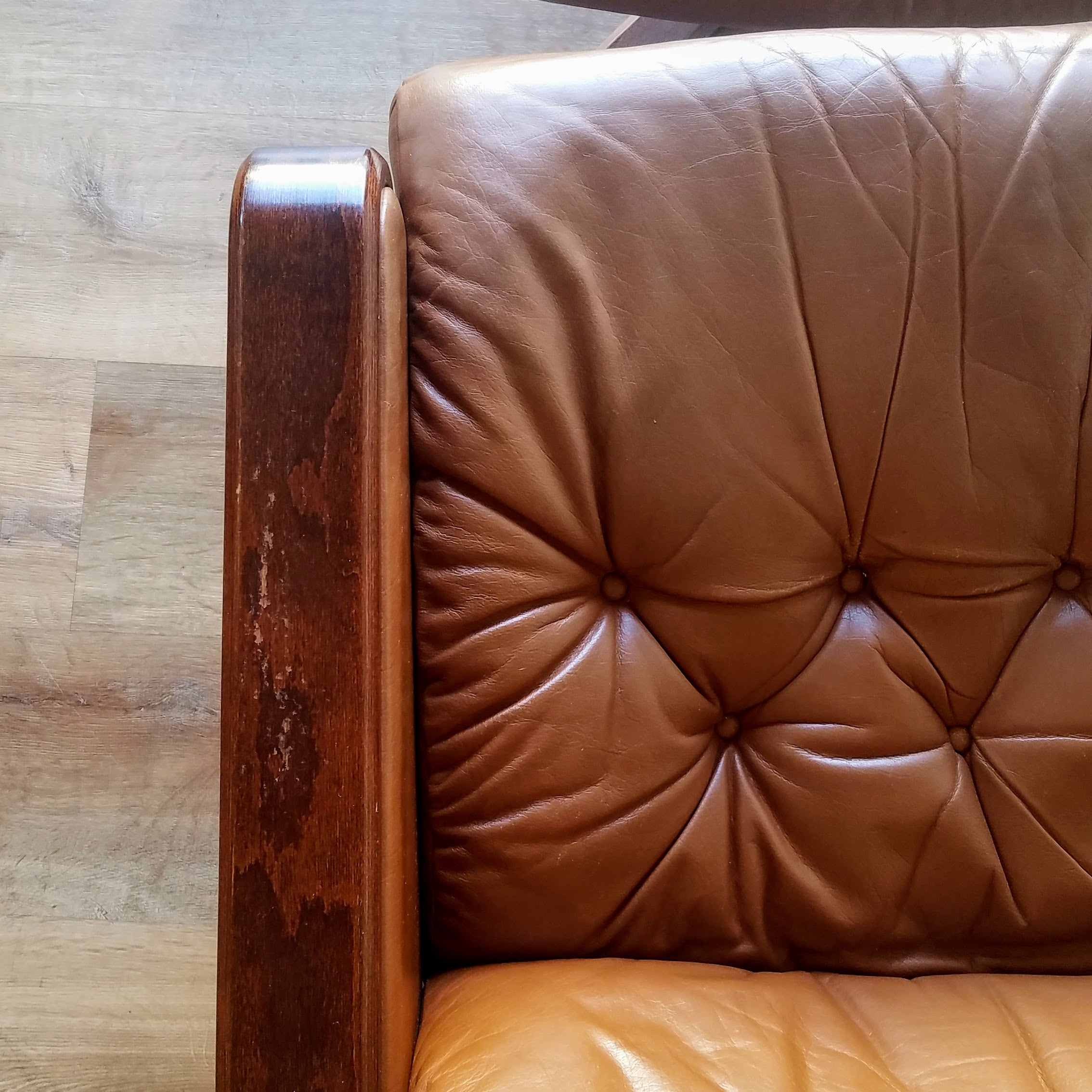 Vatne Mobler Recliner + Ottoman