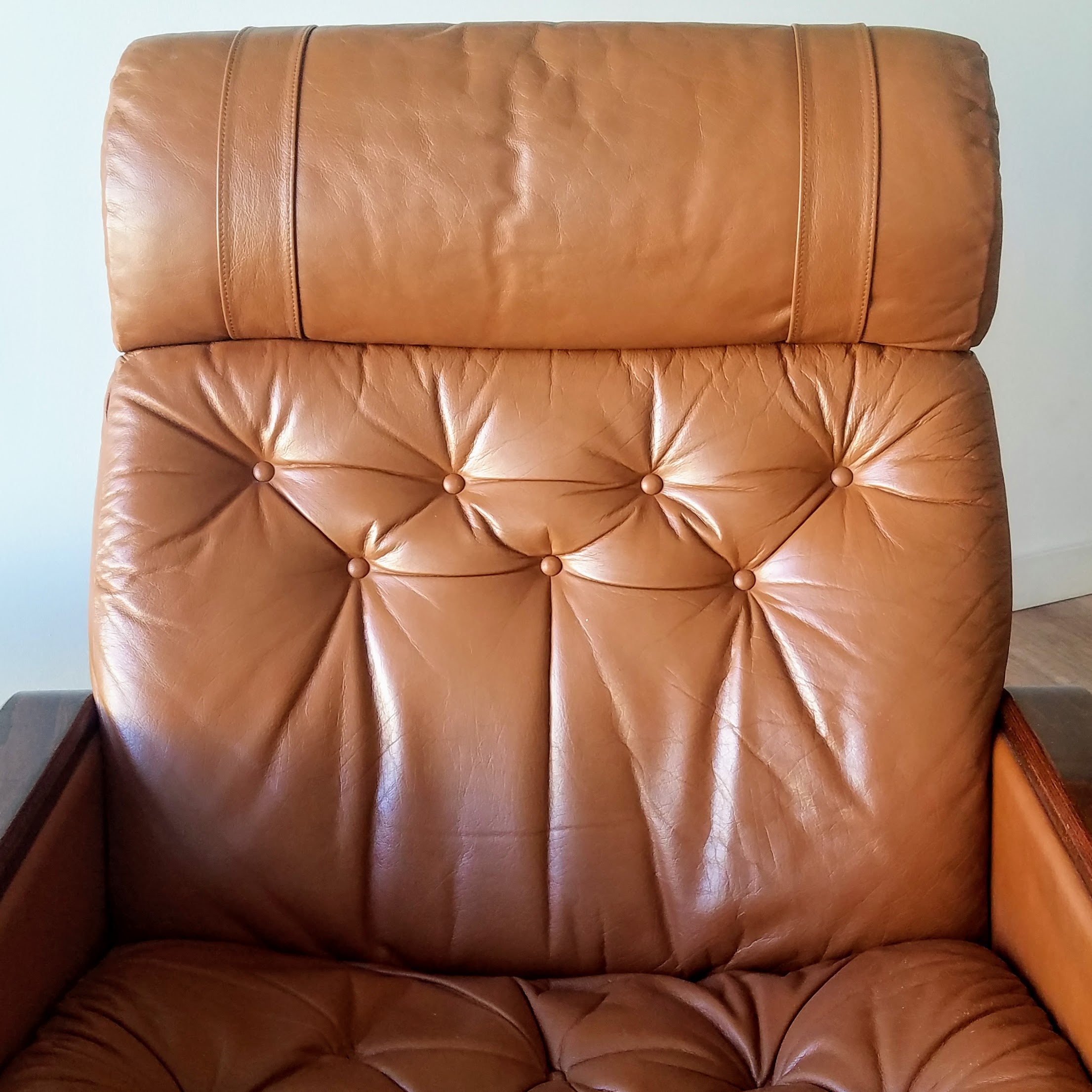 Vatne Mobler Recliner + Ottoman