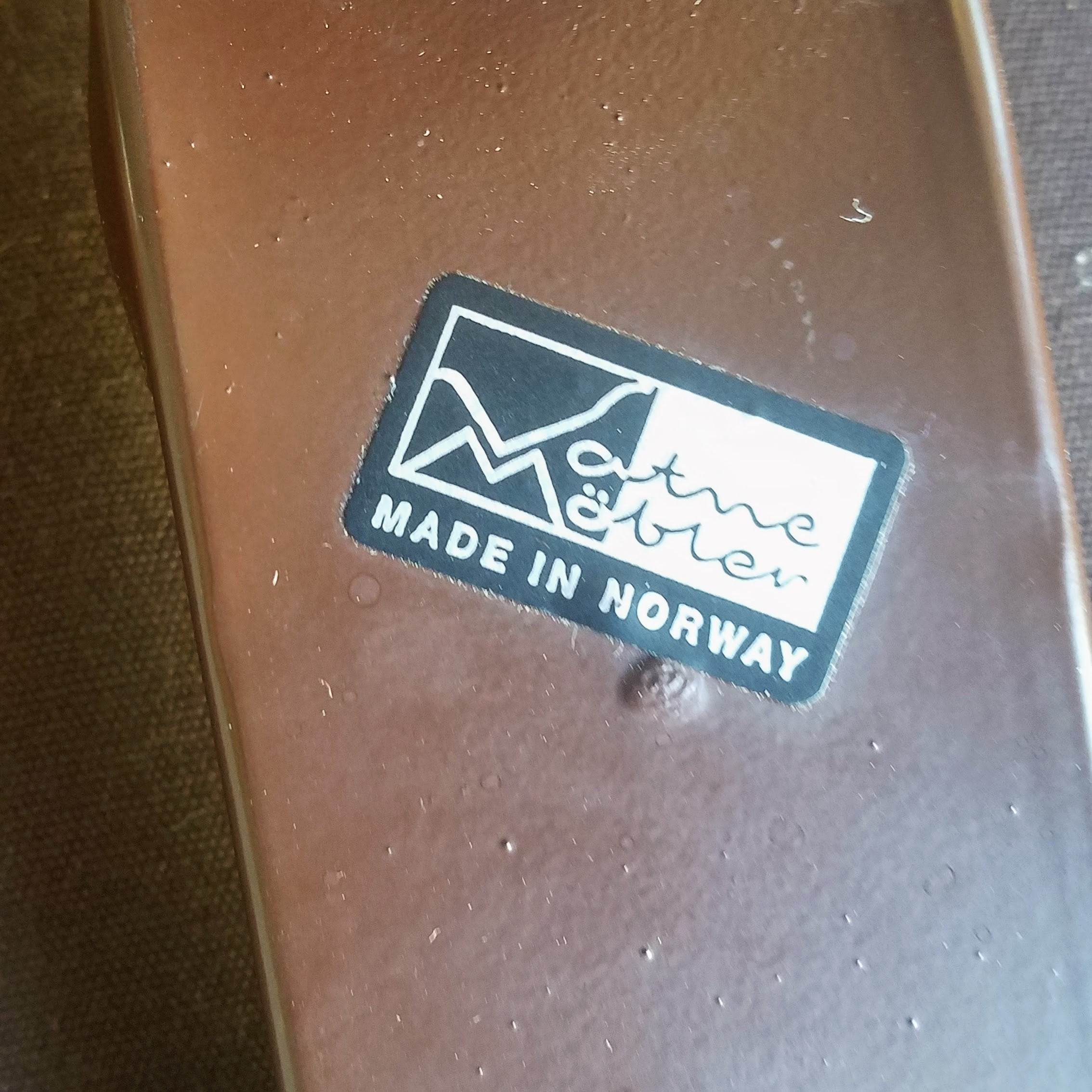 Vatne Mobler Recliner + Ottoman