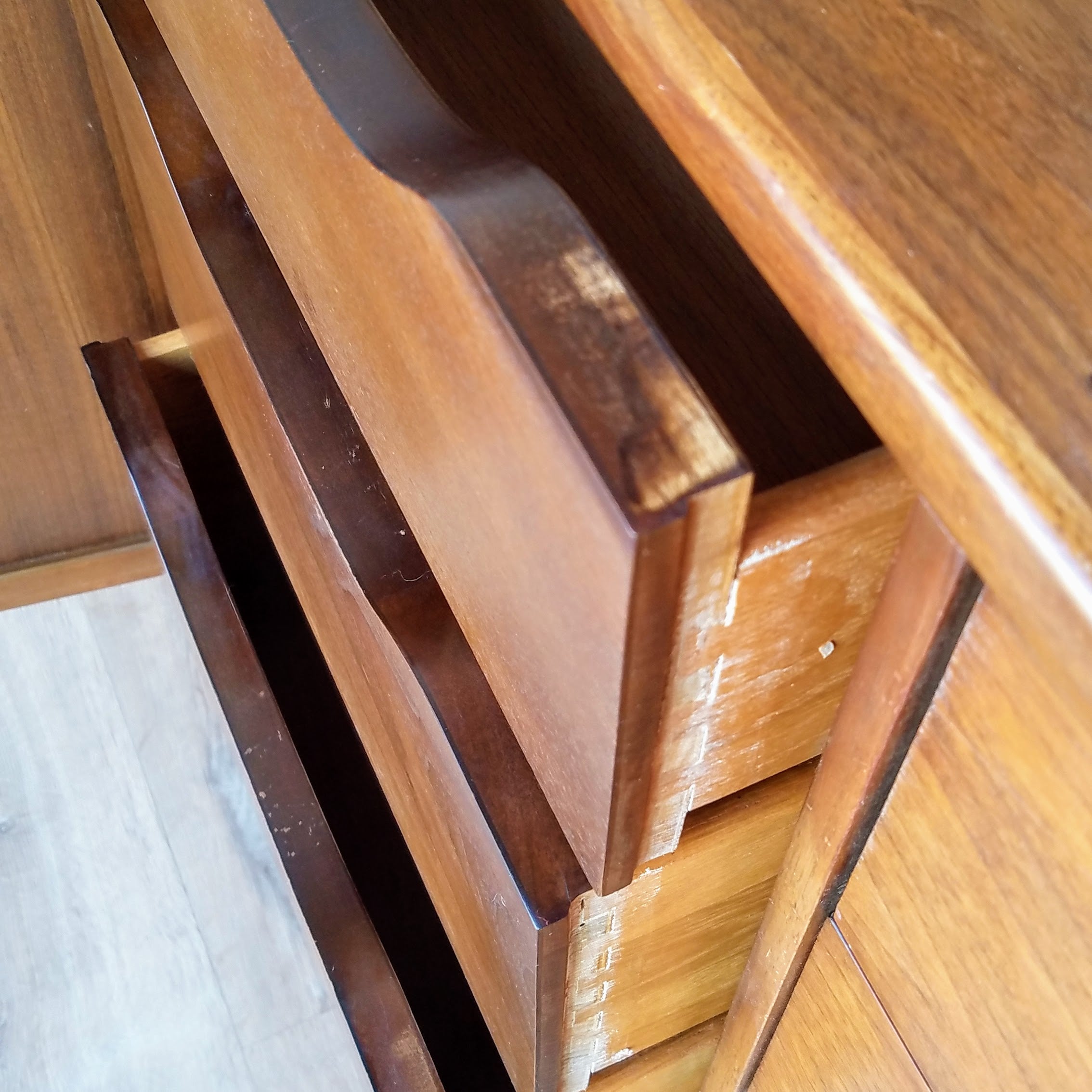 Lane Perception Dresser w/ Mirror