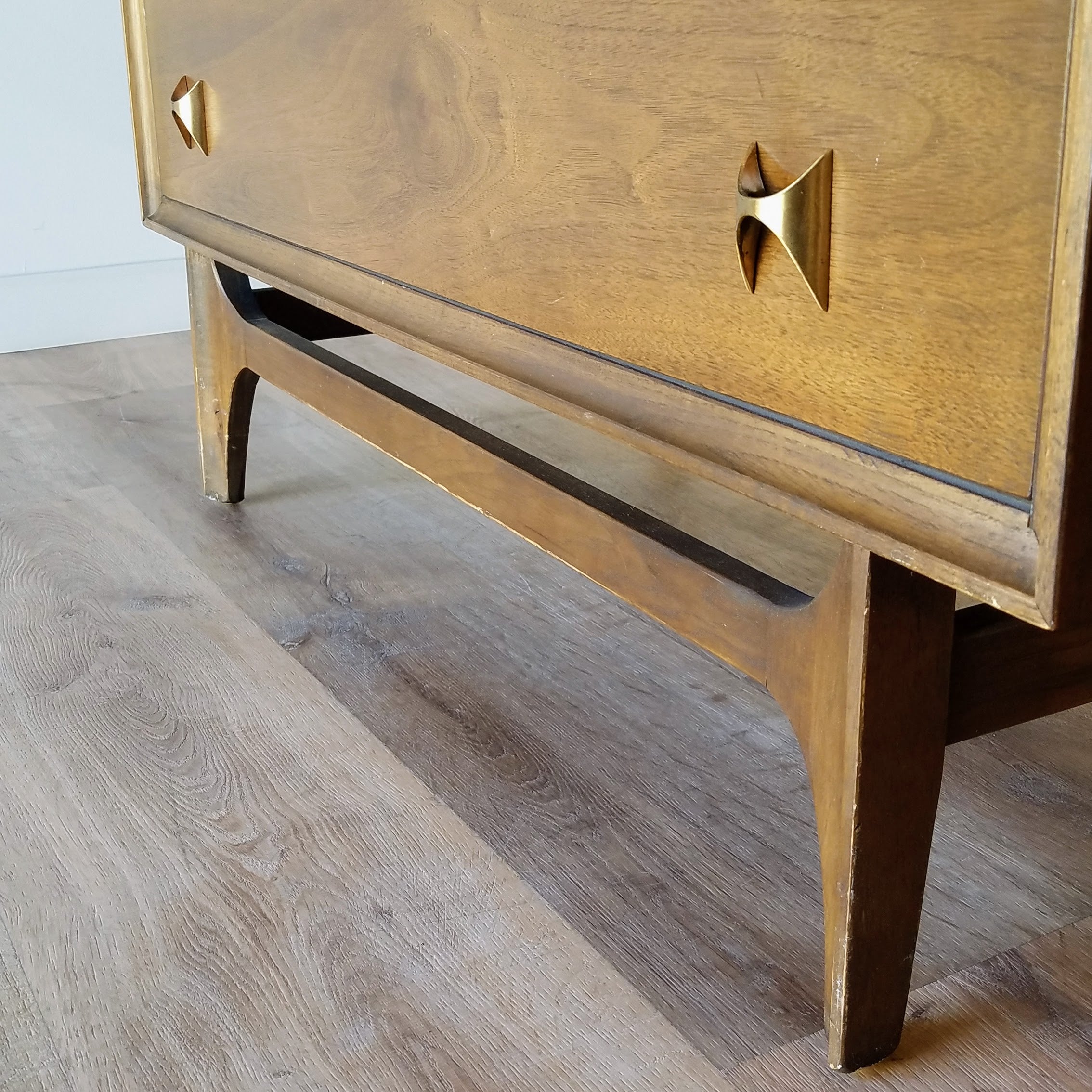 Broyhill 'Brasilia' Highboy Dresser