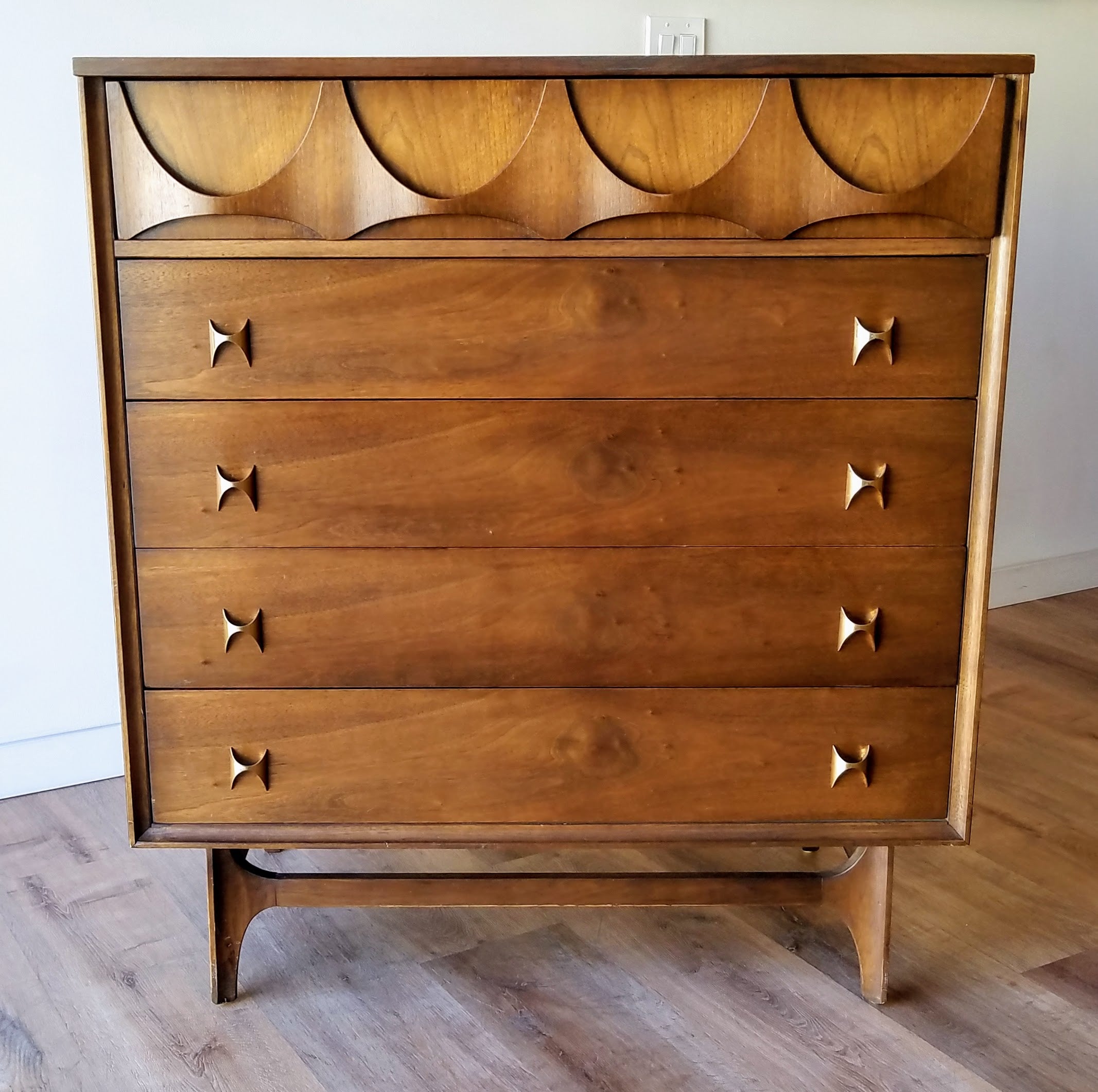 Broyhill 'Brasilia' Highboy Dresser