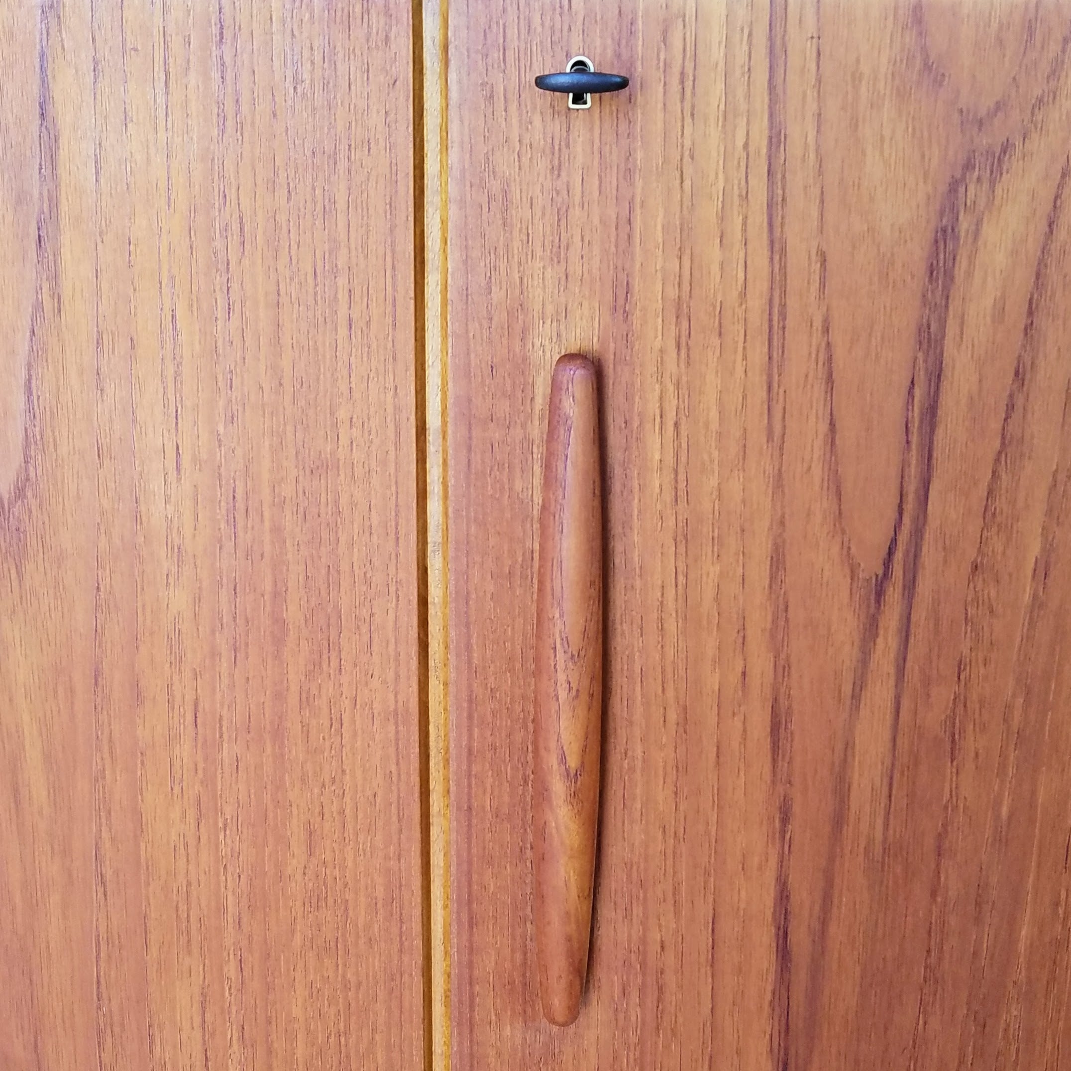 Hugo Troeds Highboard