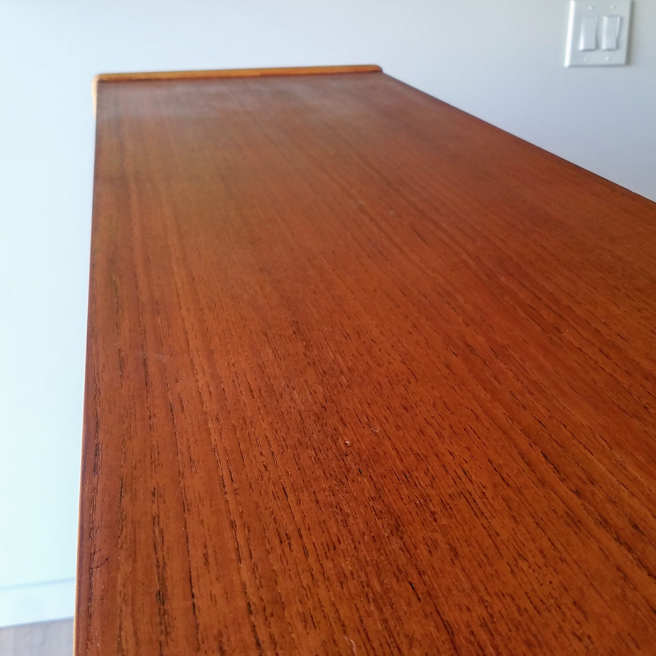 Hugo Troeds Highboard