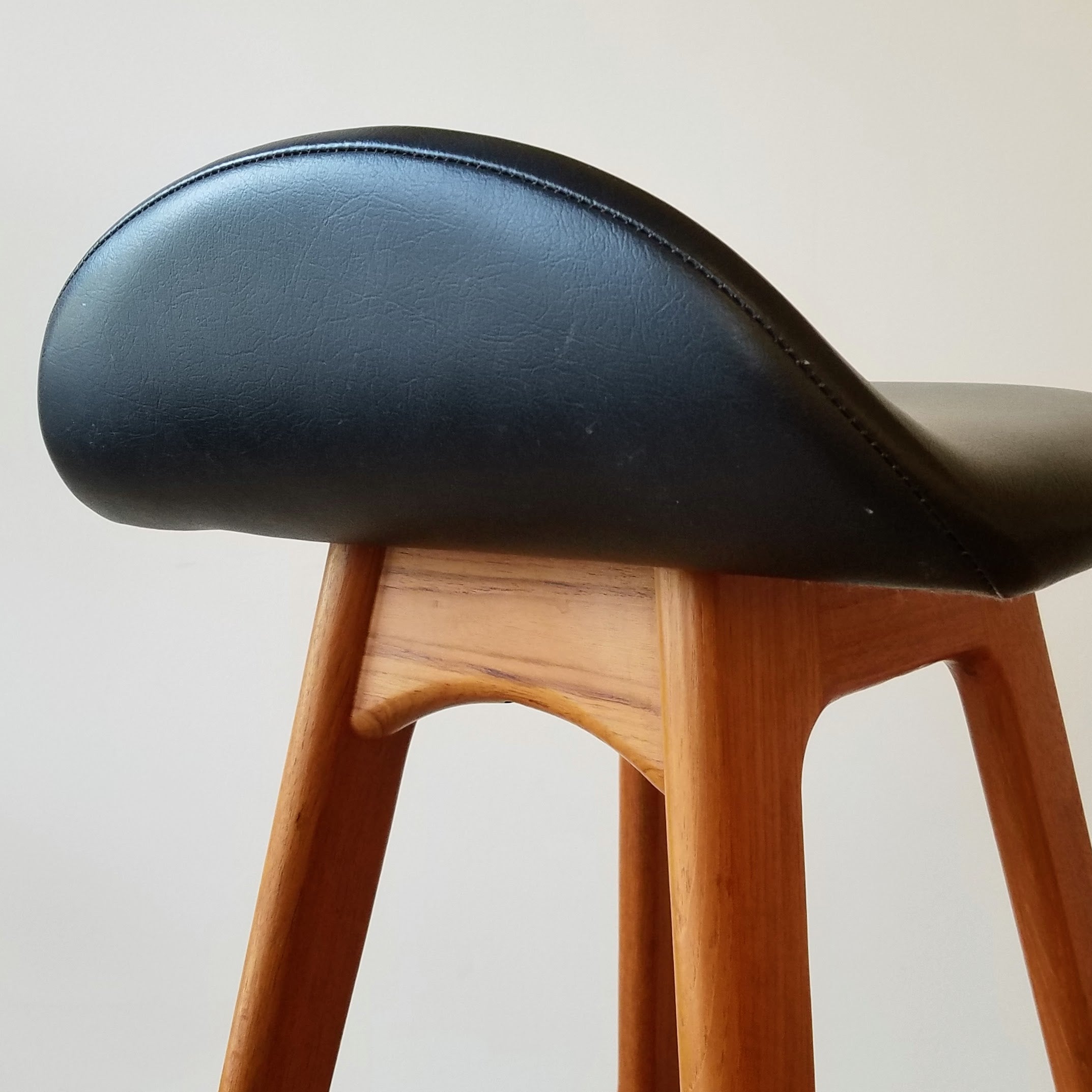 Erik Buch Barstools