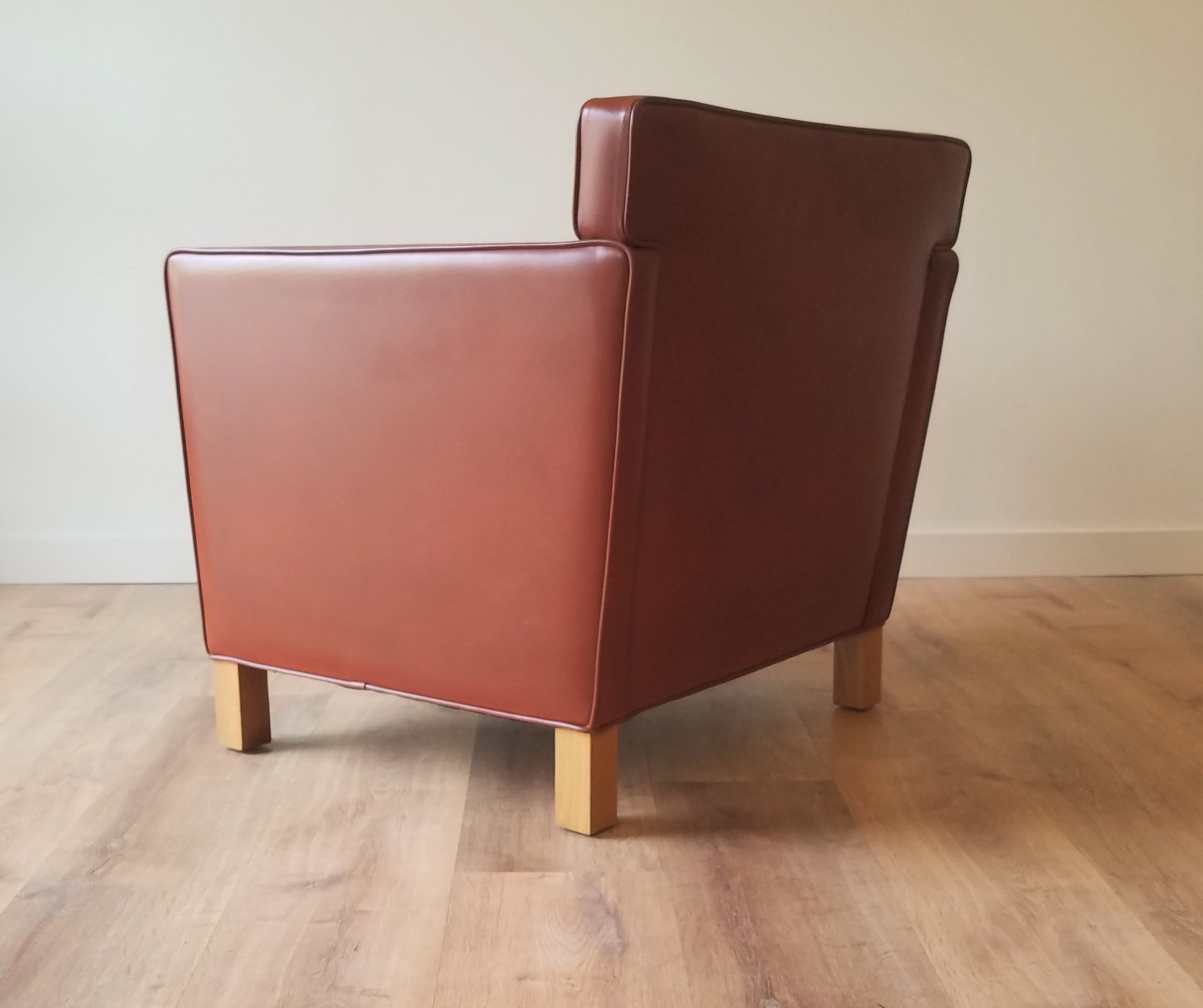 Ludwig Mies van der Rhoe Krefled Club Chair