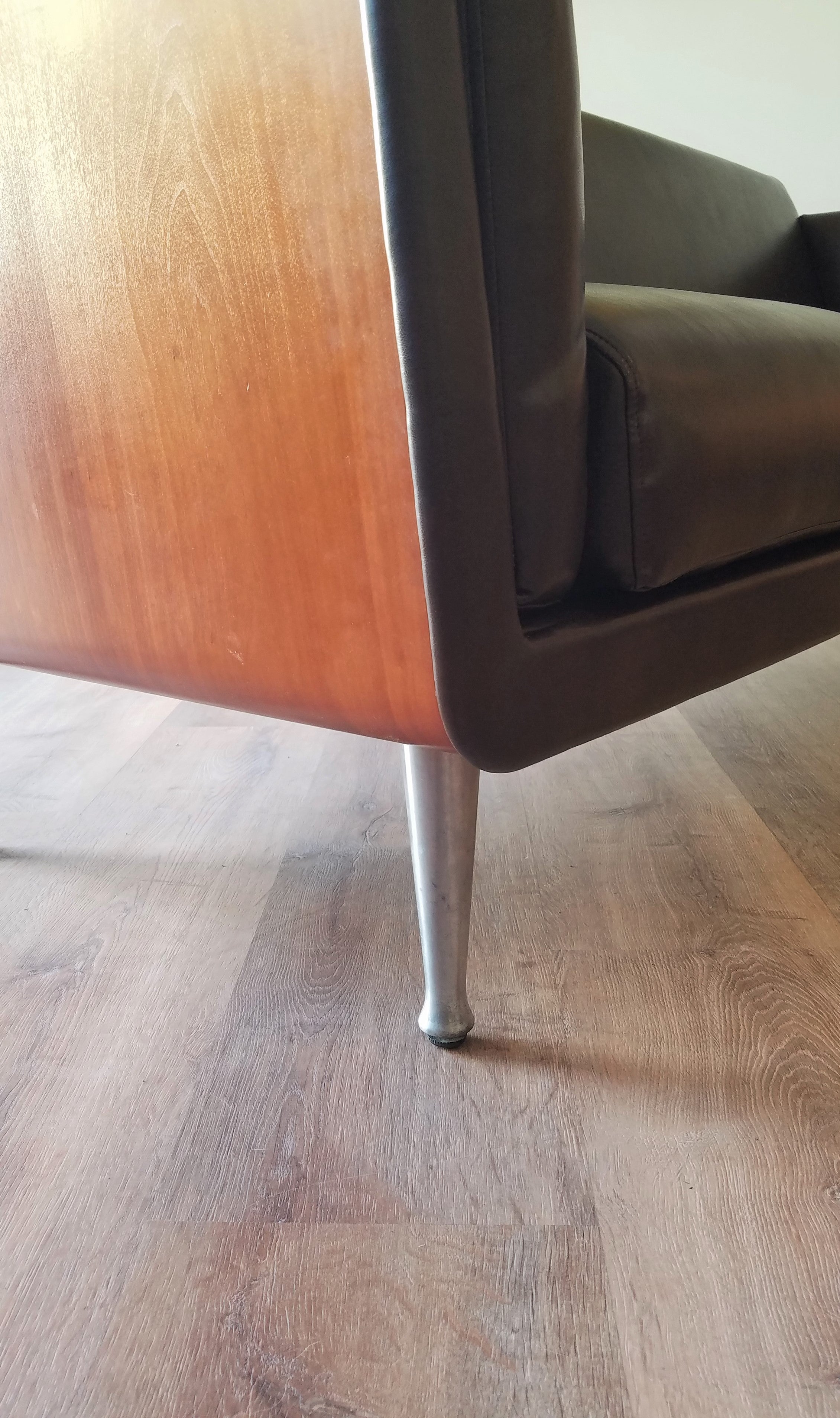 Mark 'Goetz' Sofa