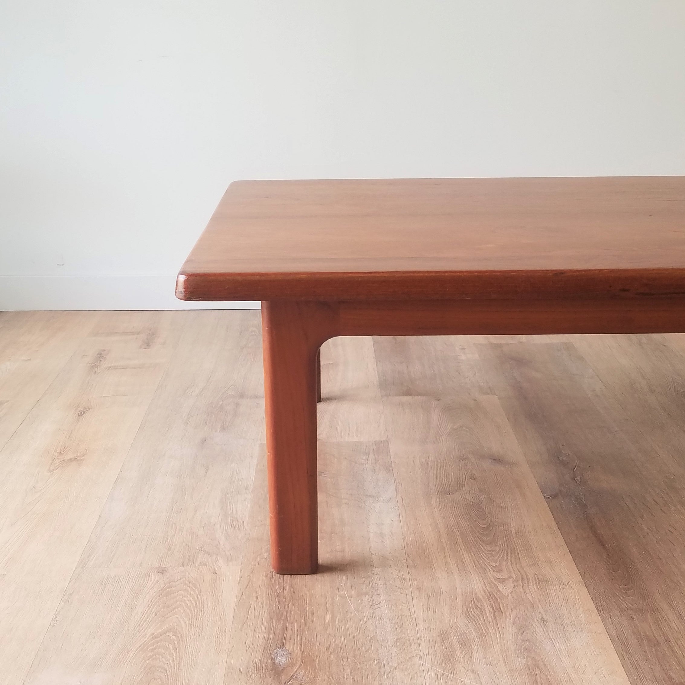 Neils Bach Coffee + Side Table - a set