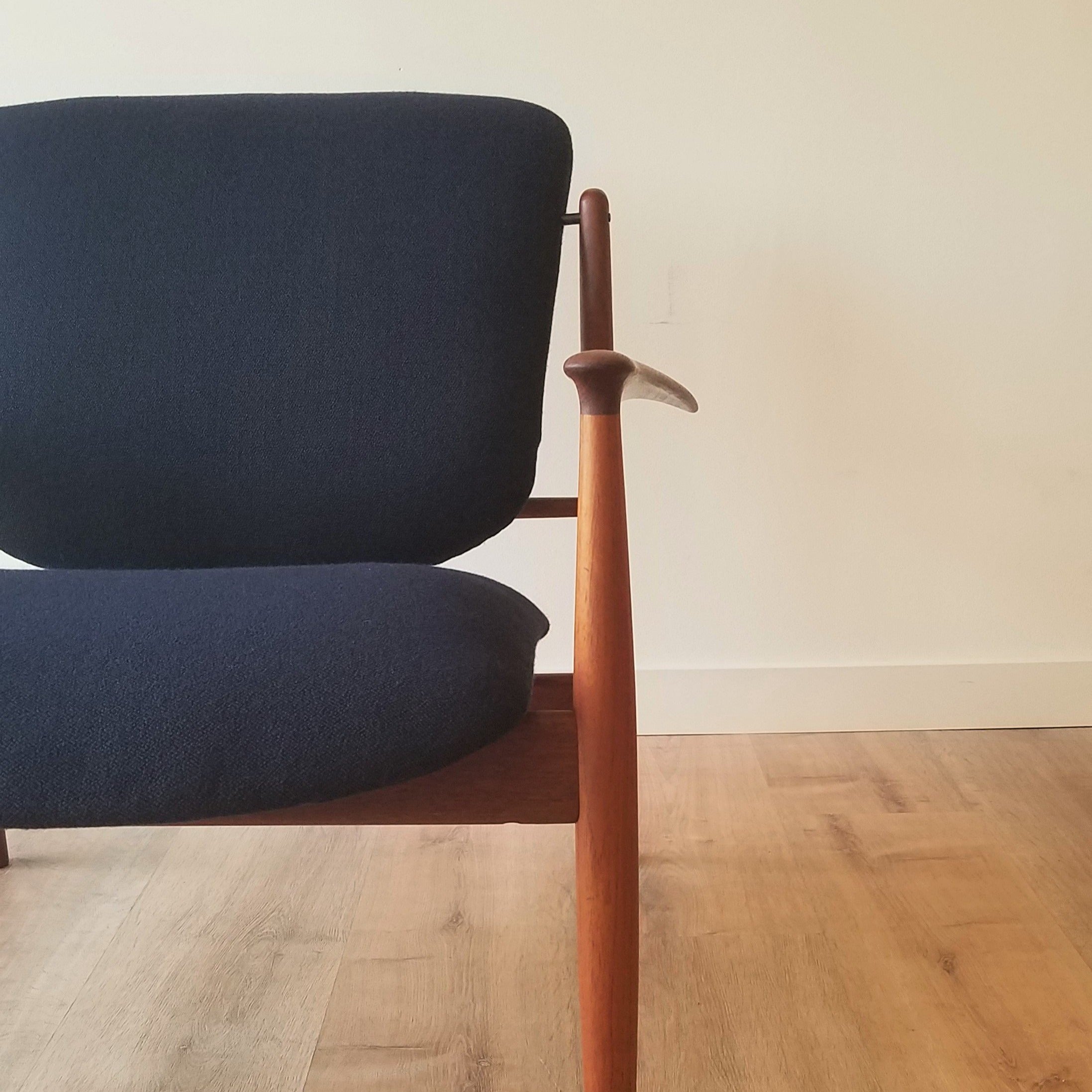 Finn Juhl Lounge Chair (Fd-136)