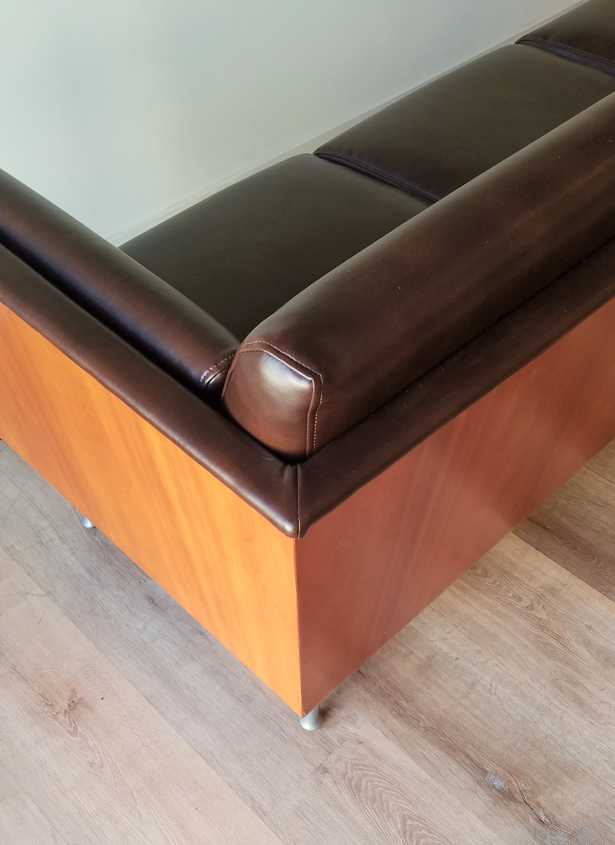 Mark 'Goetz' Sofa