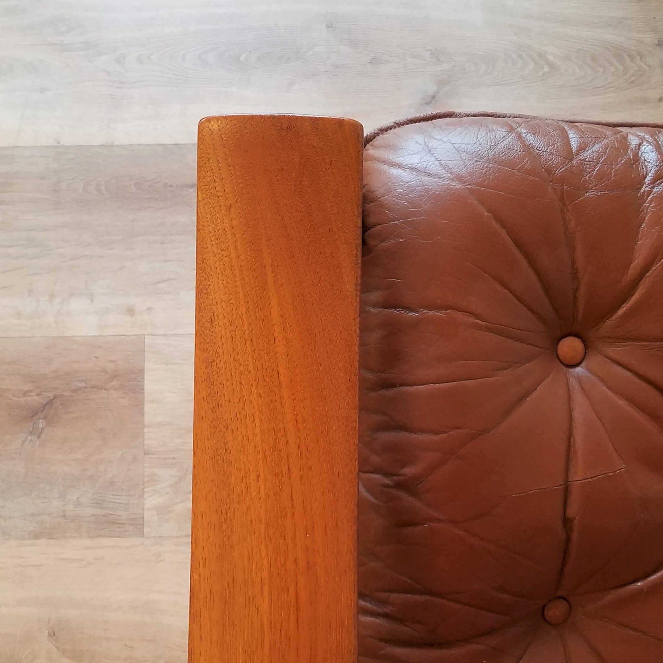 Lied Mobler Leather Swivel Recliner with Ottoman