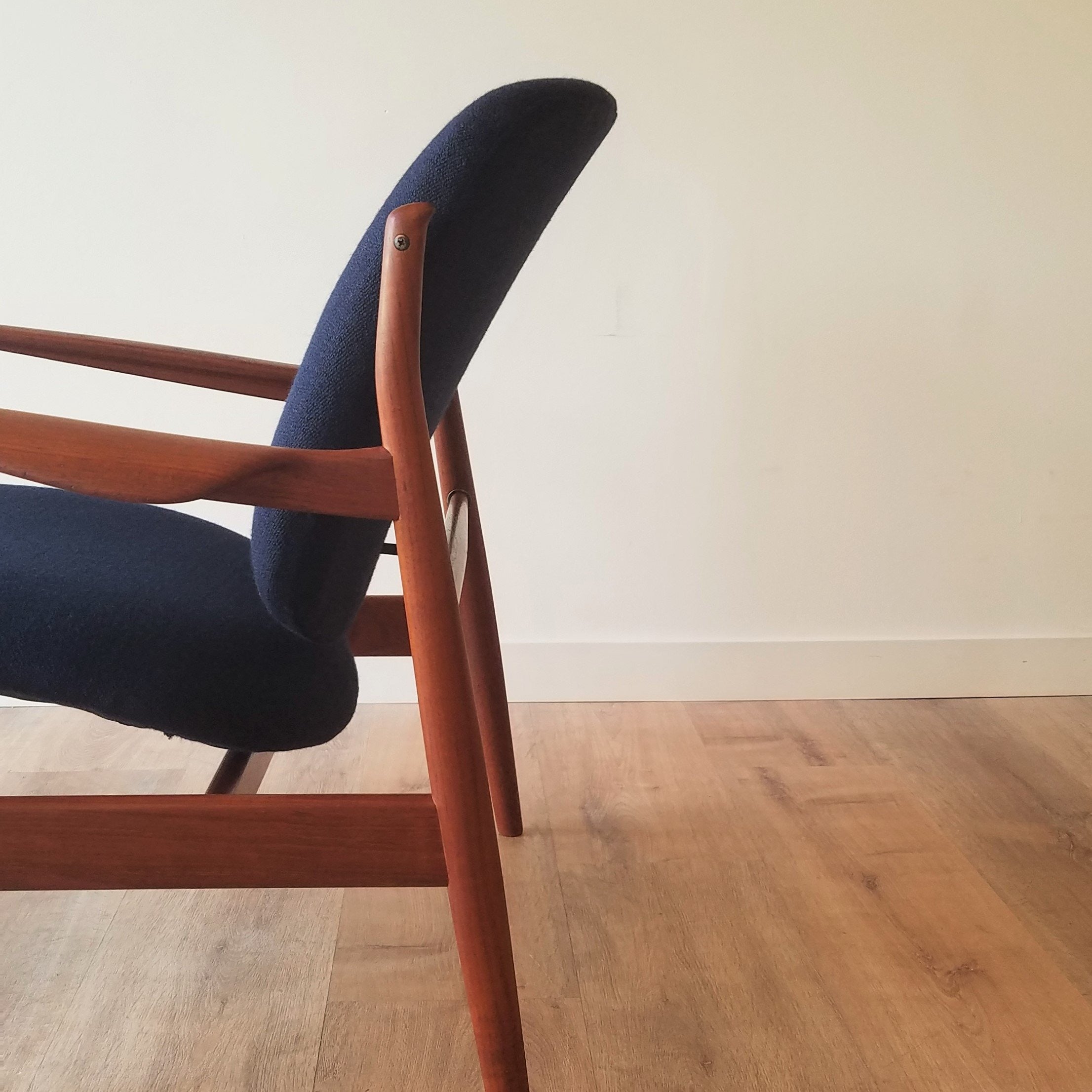 Finn Juhl Lounge Chair (Fd-136)