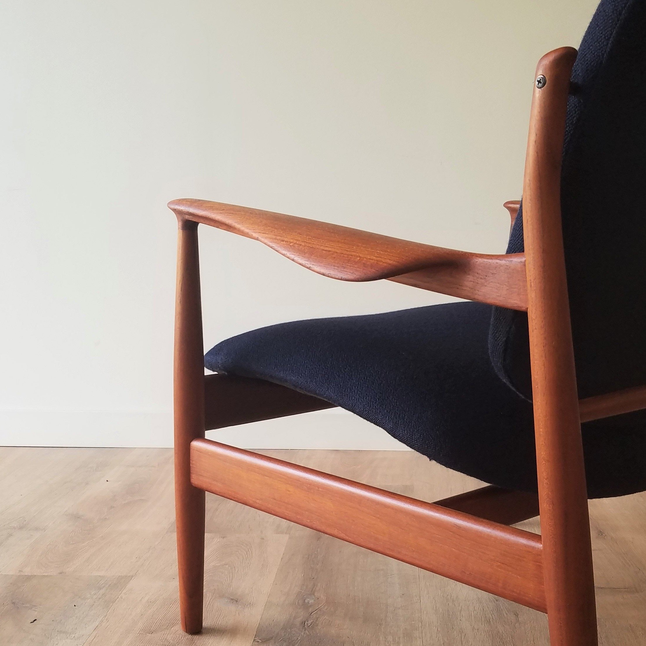 Finn Juhl Lounge Chair (Fd-136)