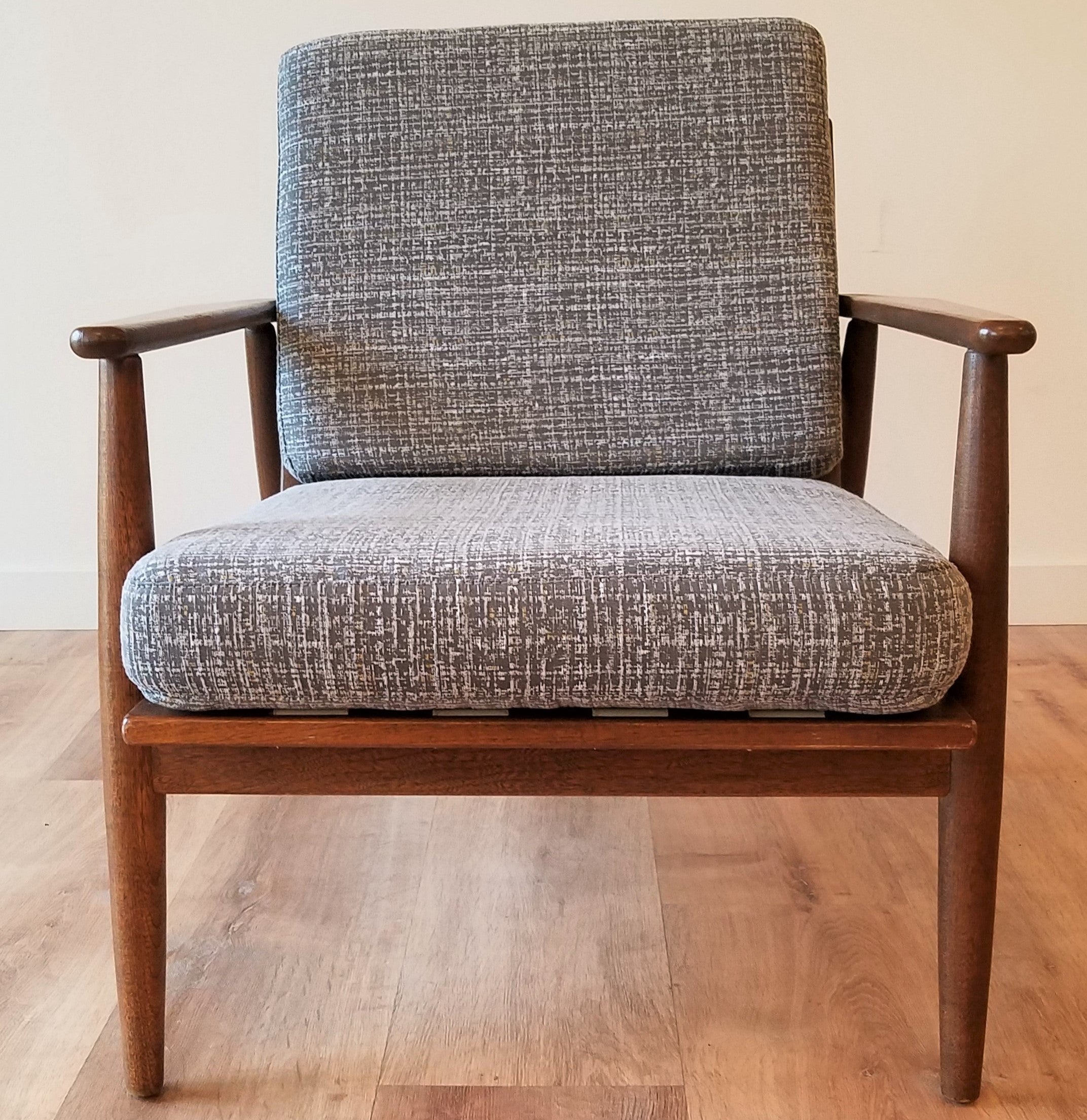 Front View of American Mid-Century Modern 'Viko' Lounge Chair by Baumritter in Seattle, Washington.