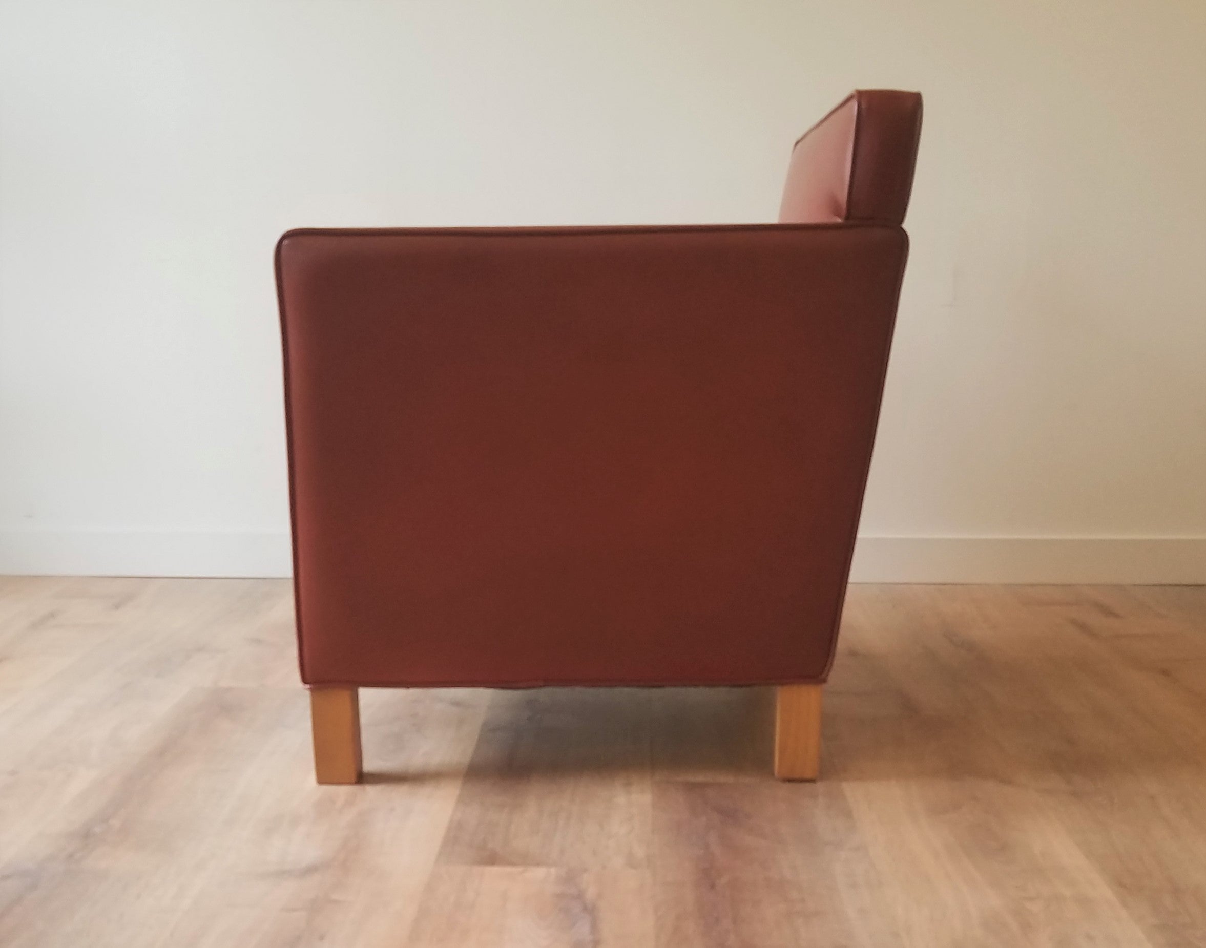 Ludwig Mies van der Rhoe Krefled Club Chair