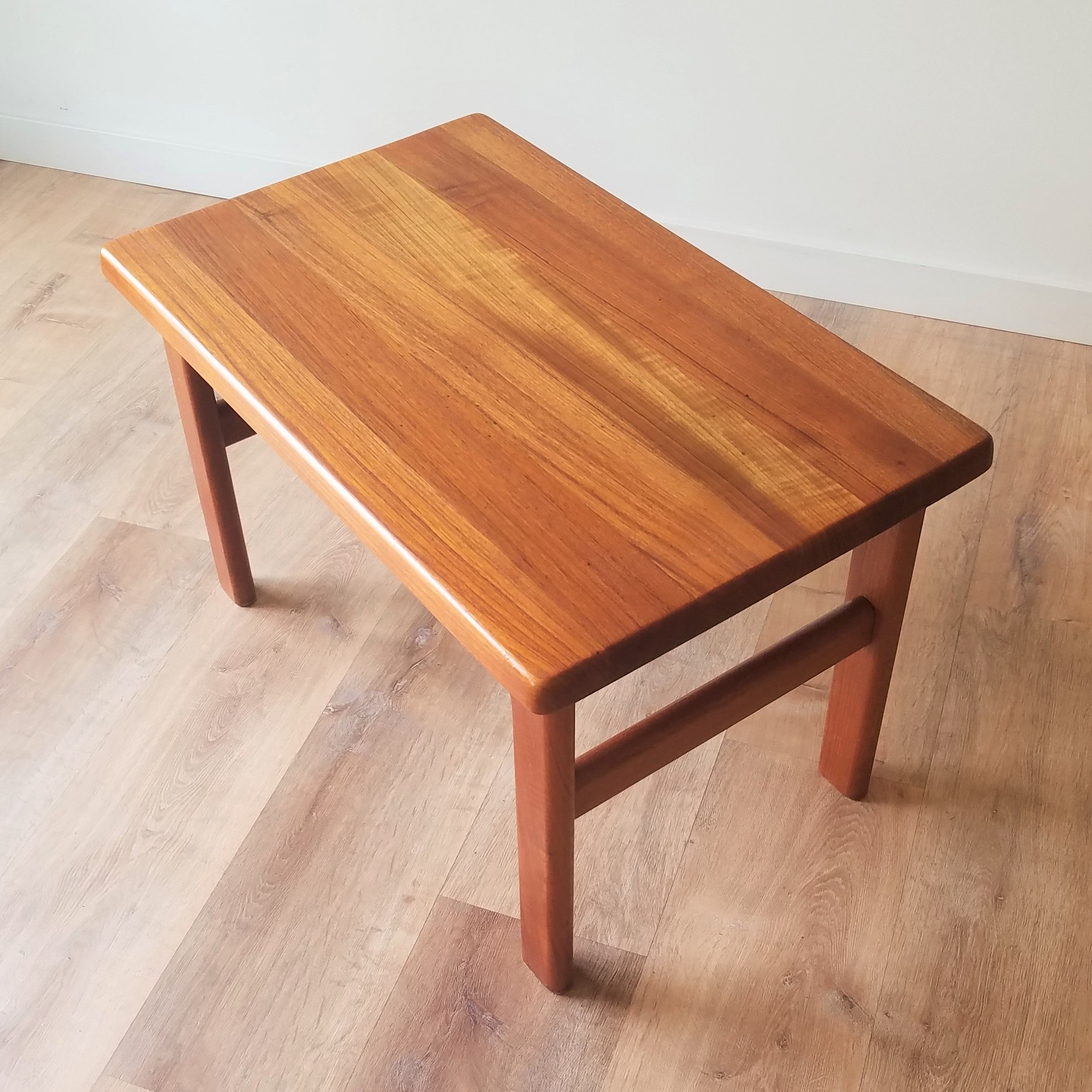 Neils Bach Coffee + Side Table - a set