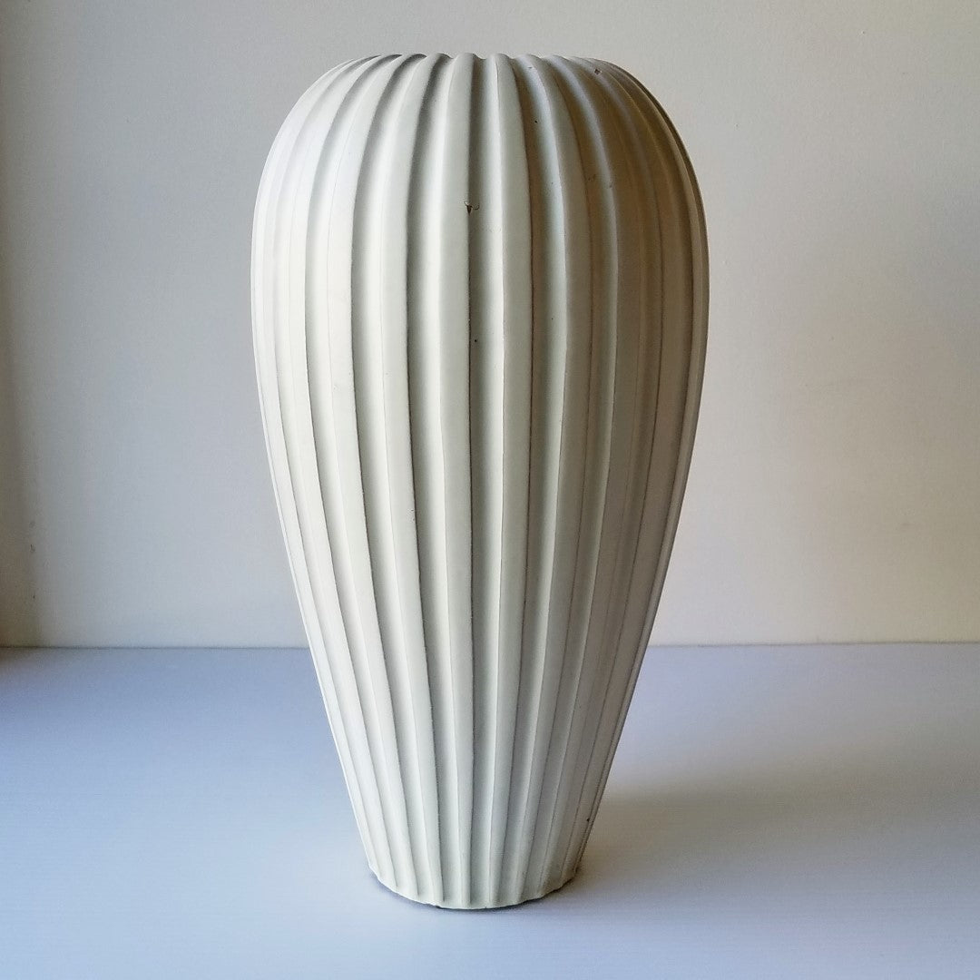 Vicke Lindstrand Floor Vase