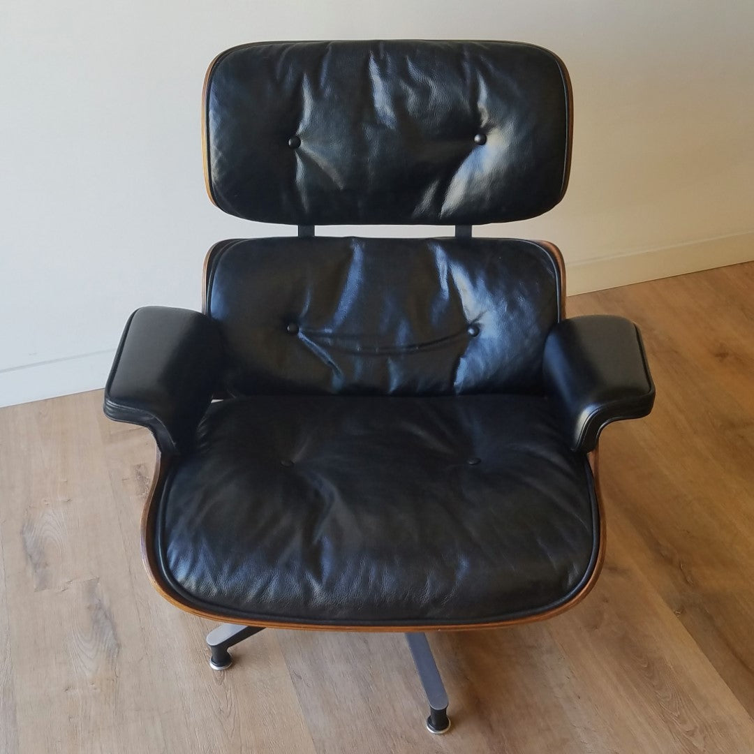 Eames Model 670 Lounge Chair