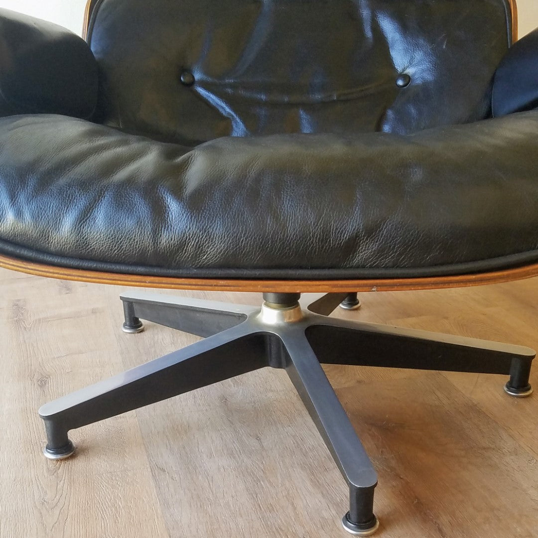 Eames Model 670 Lounge Chair