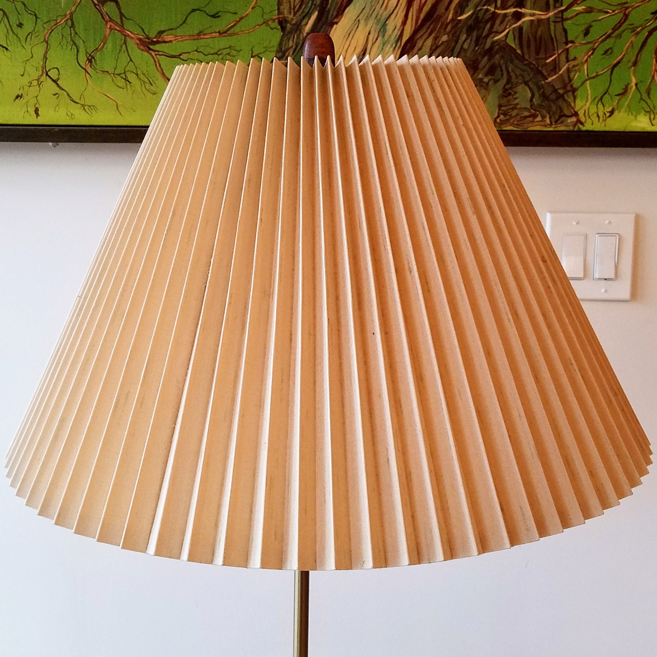Laurel Floor Lamp, O-358