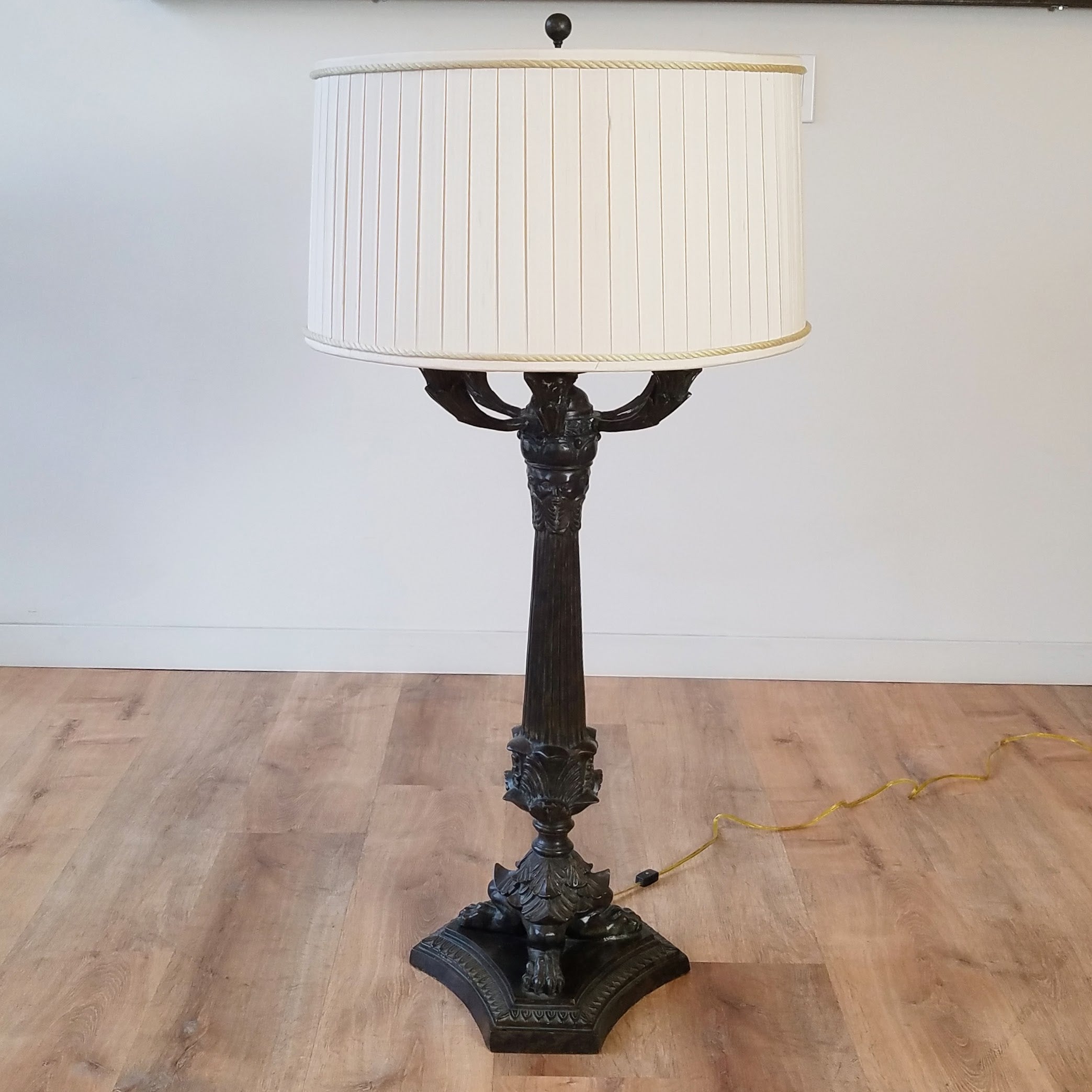 Maitland-Smith Table Lamp