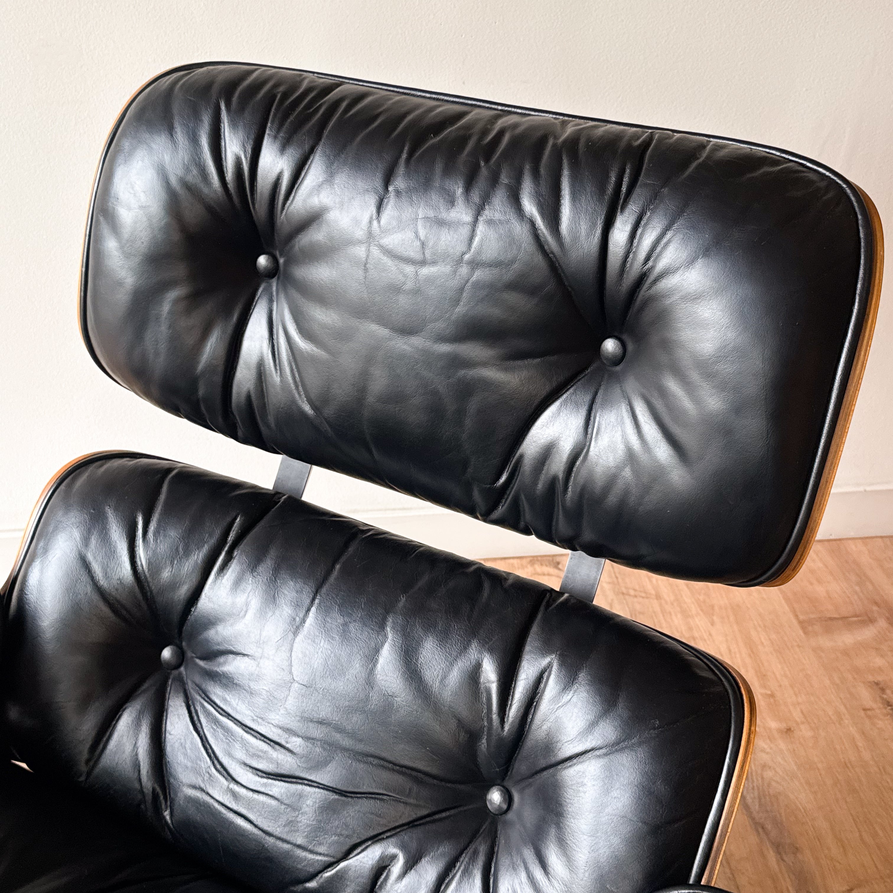 Eames Lounge Chair + Ottoman, 670+671