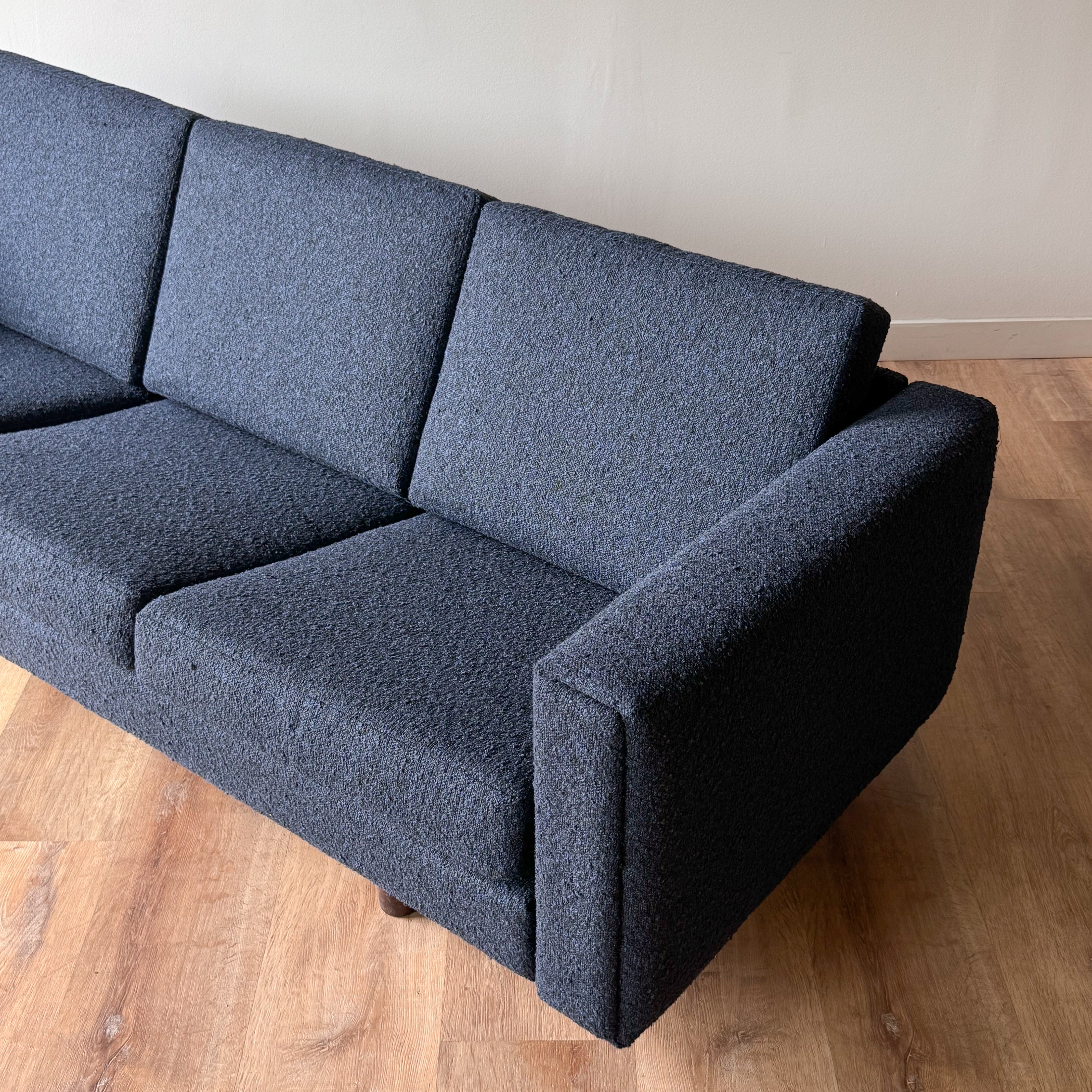 Hans Wegner Sofa, GE-300