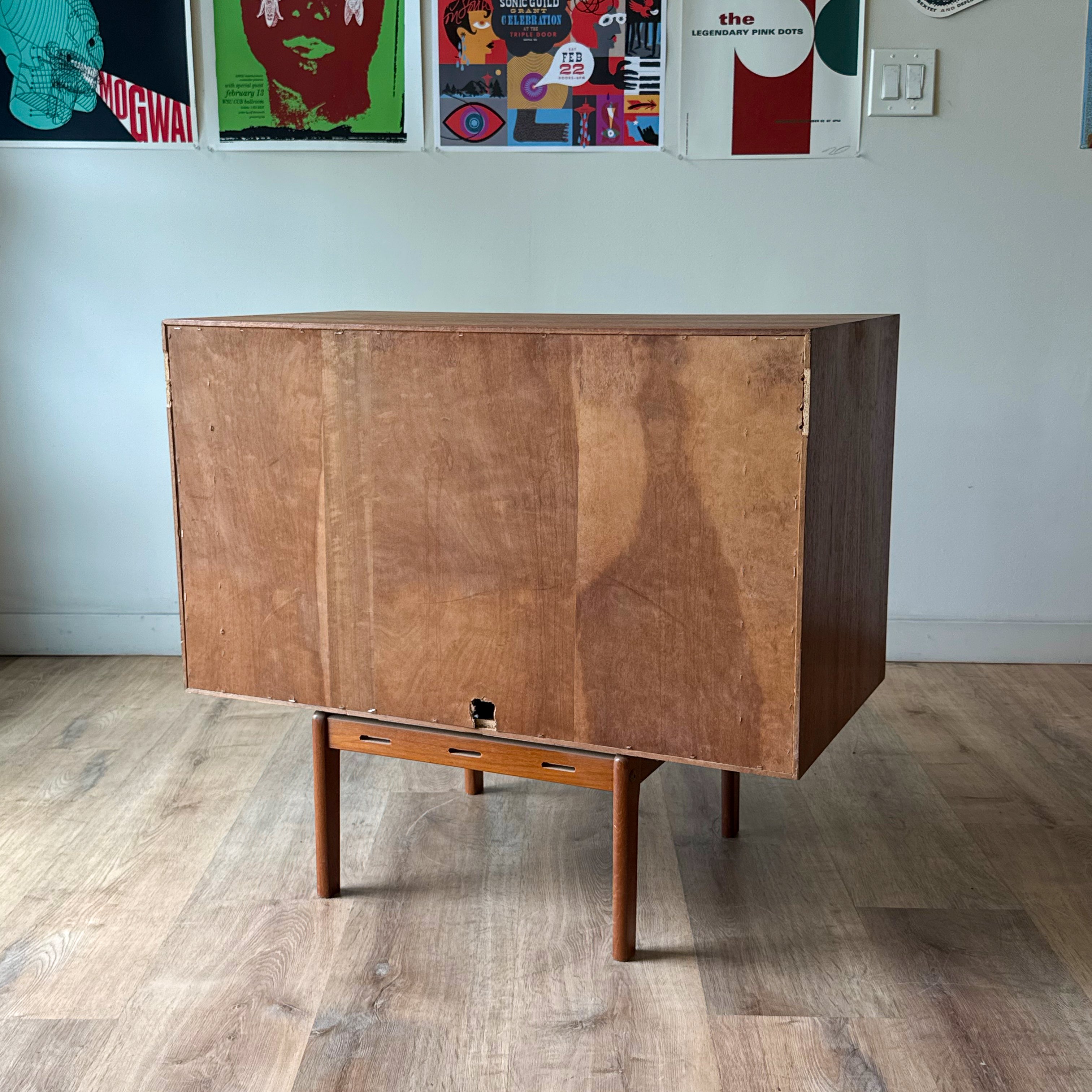 BRDR. Furbo Cabinet