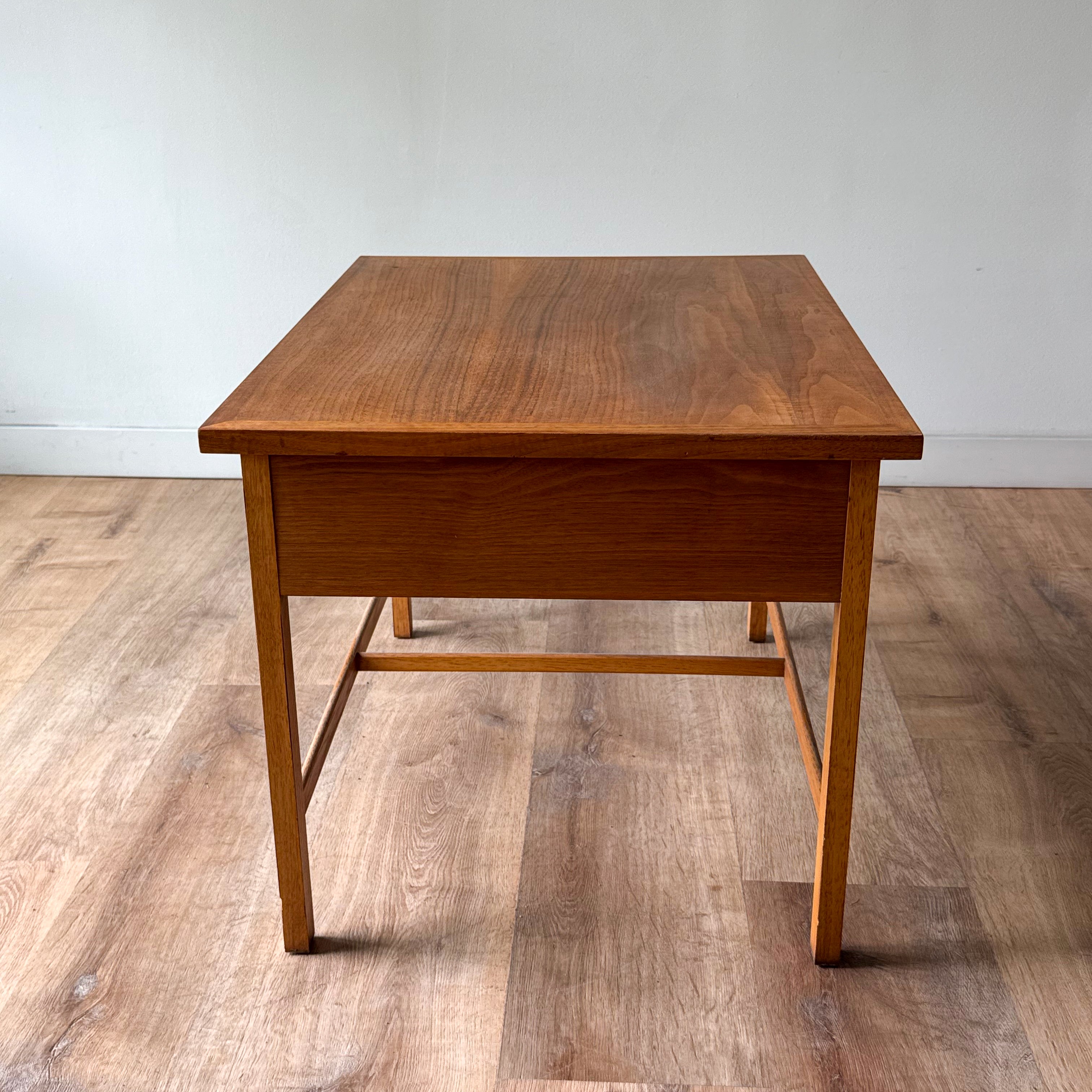 Paul McCobb 'Delineator' Side Table