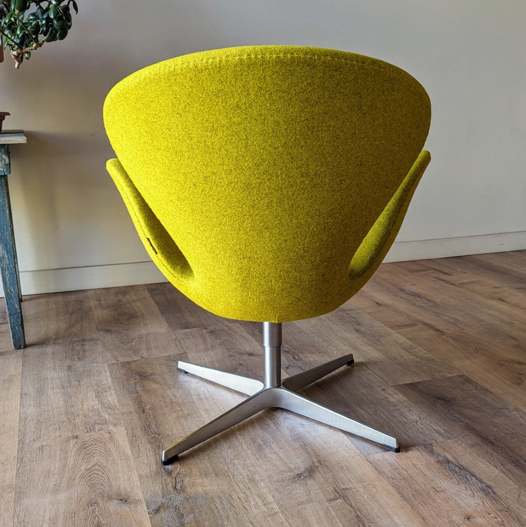 Arne Jacobsen 'Swan' Chair