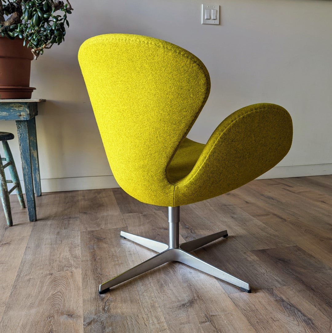 Arne Jacobsen 'Swan' Chair