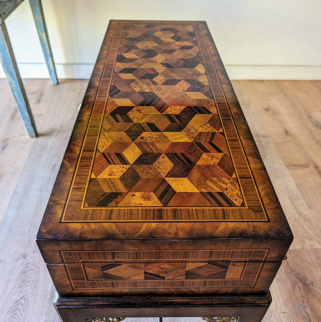 Althorp Flint Box