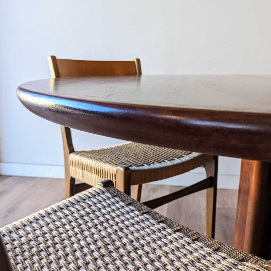 Rasmus Dining Table