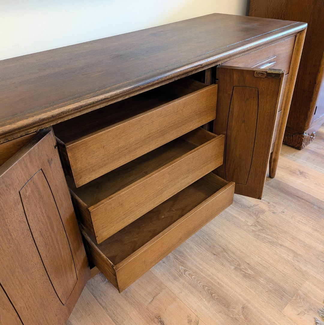 Broyhill 'Emphasis' Dresser