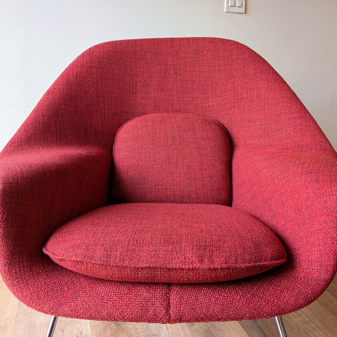Eero Saarinen Womb Chair + Ottoman