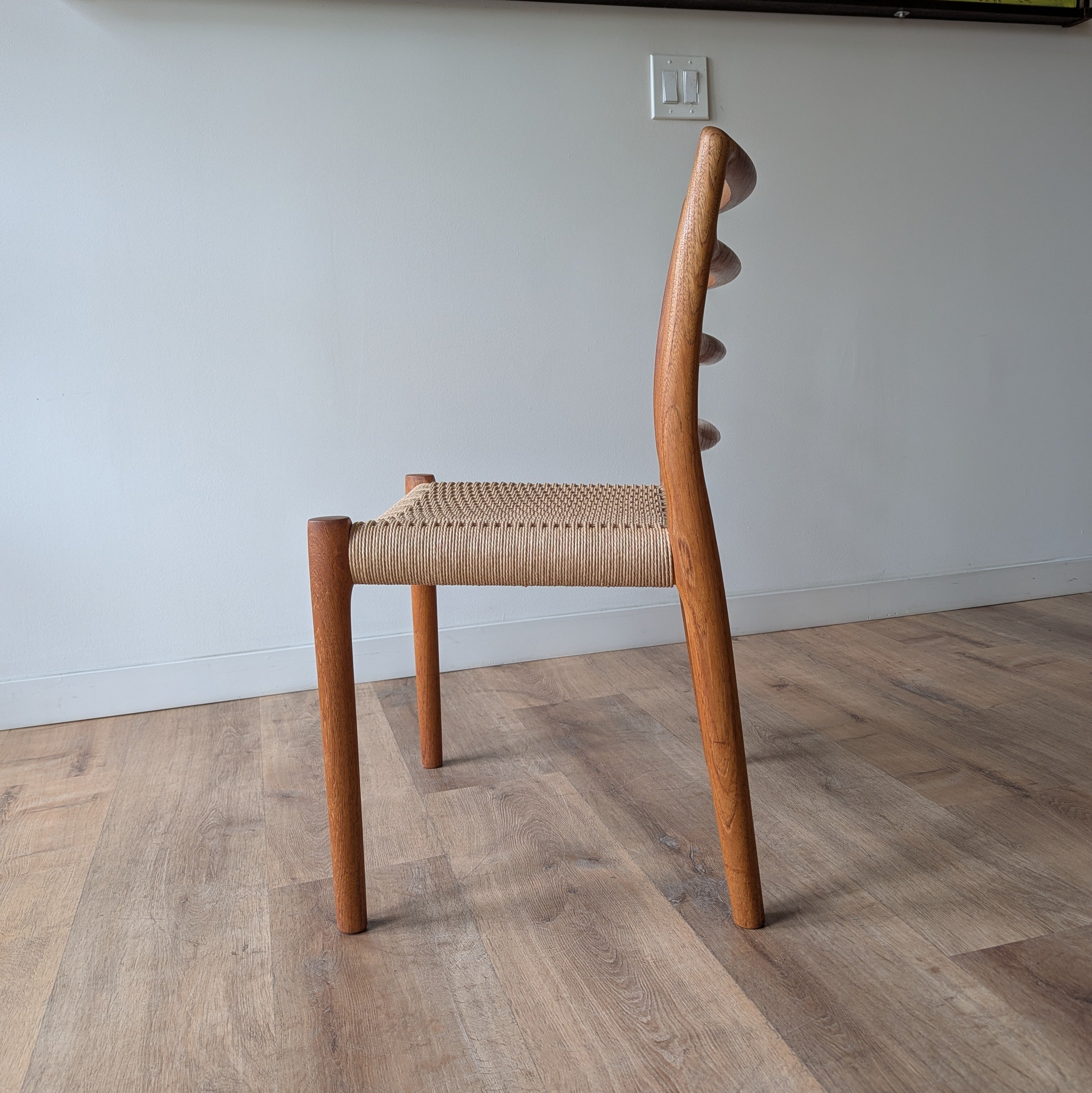 Niels Møller Model 85, set of 4