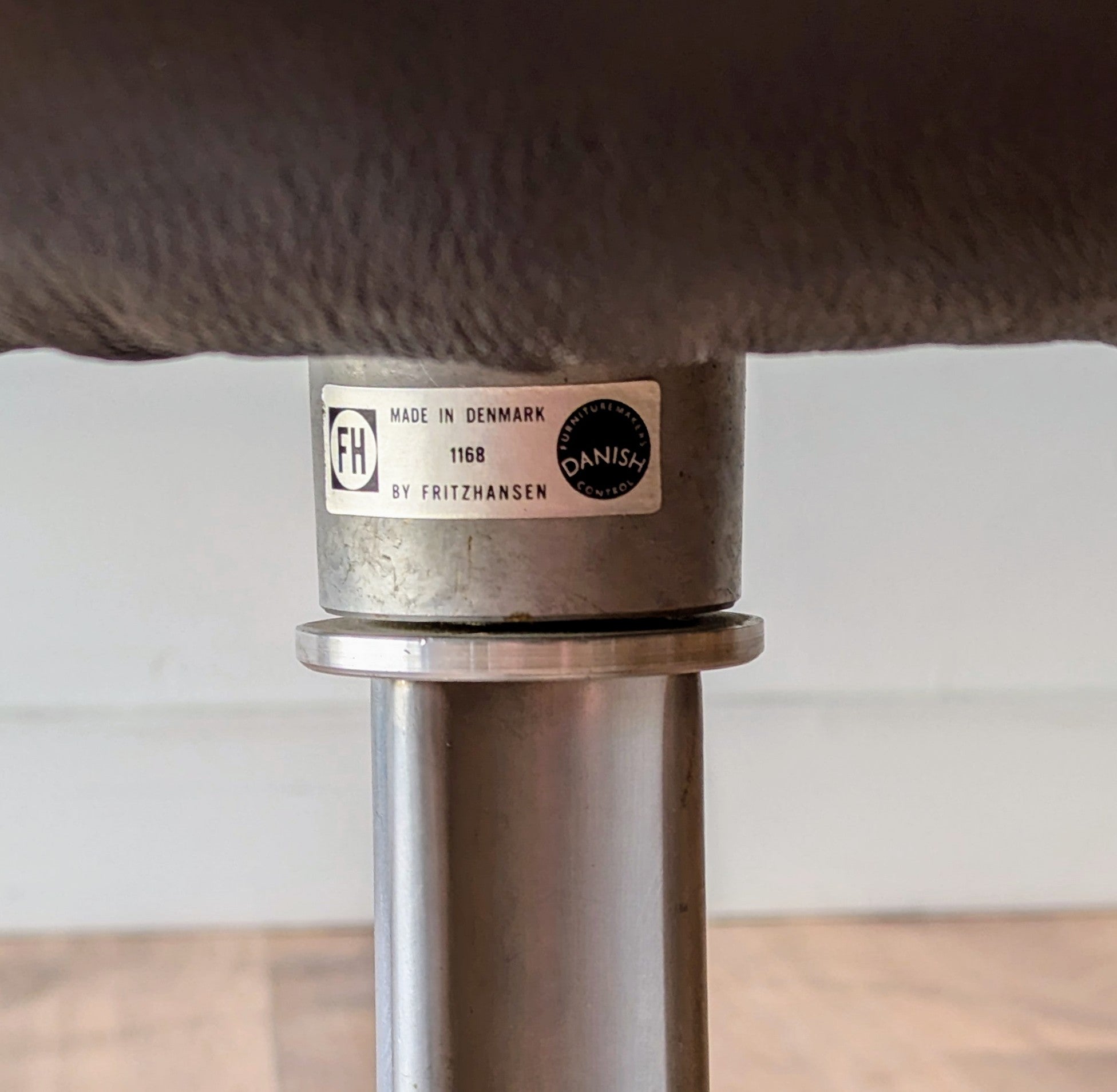 Arne Jacobsen 'Swan' Chair